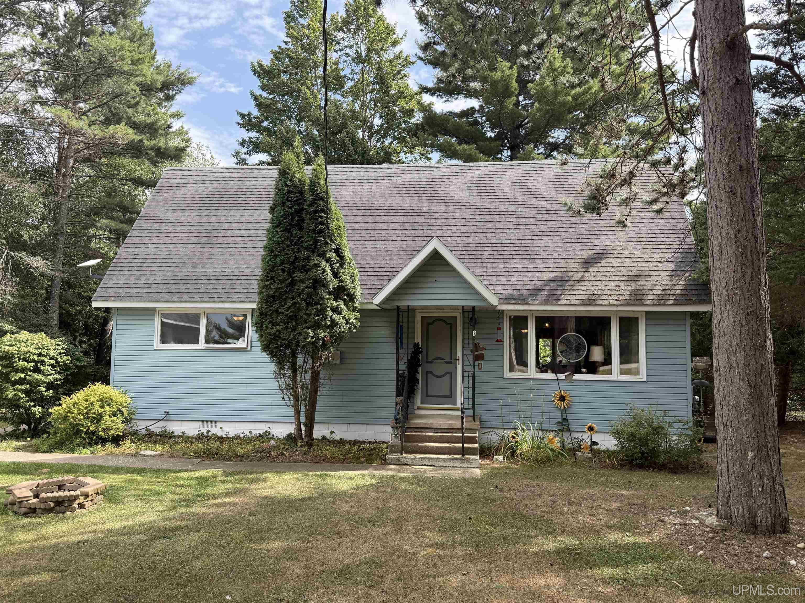 Photo 1 of Single family home for sale at 7629 W Rivers Bend Dr, Manistique, MI 49854 | MLS# 50219675 | Listing updated on 2026-10-01