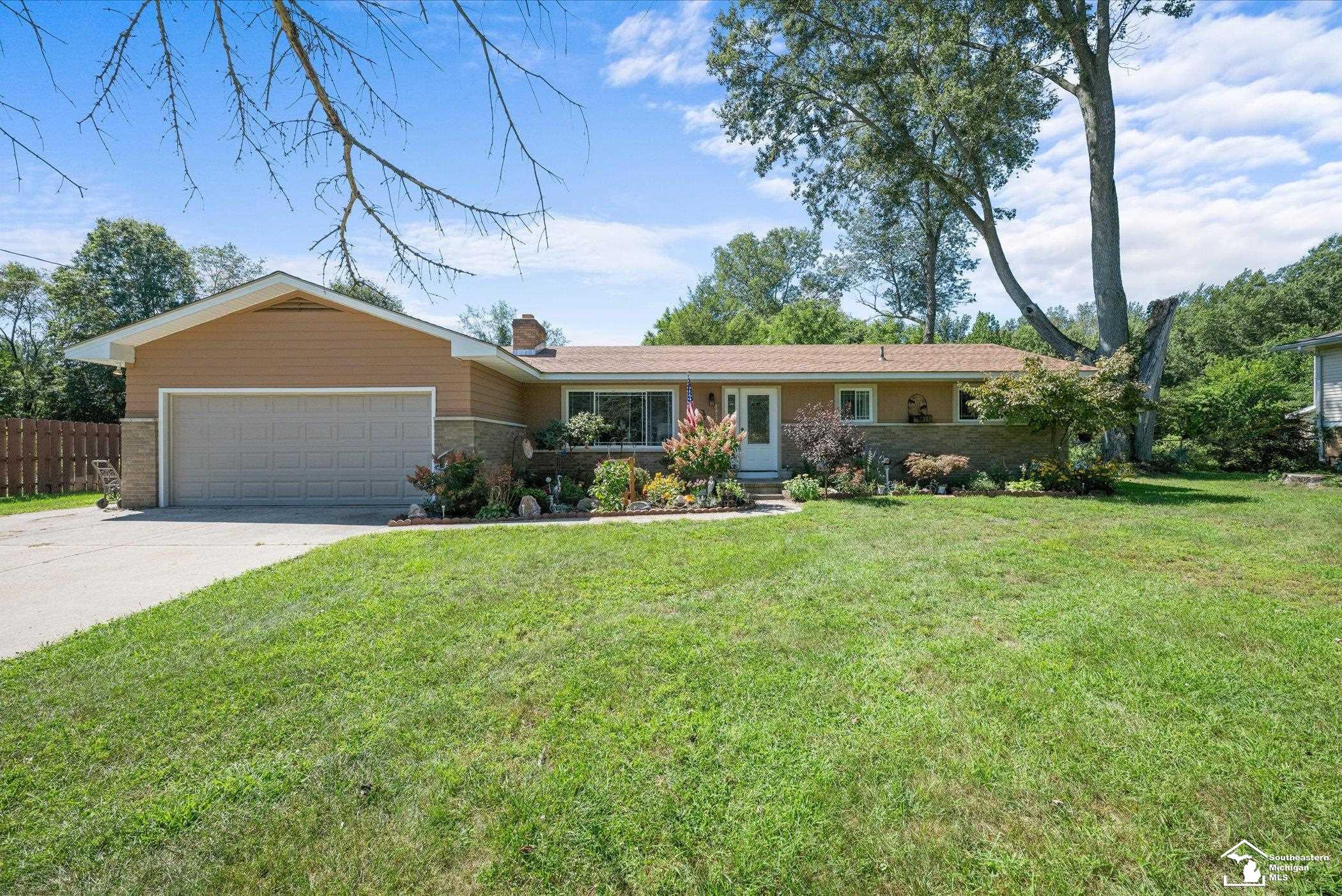 2nd image of 8417 Saratoga Dr, Lambertville, MI 48144 | MLS# 50219677