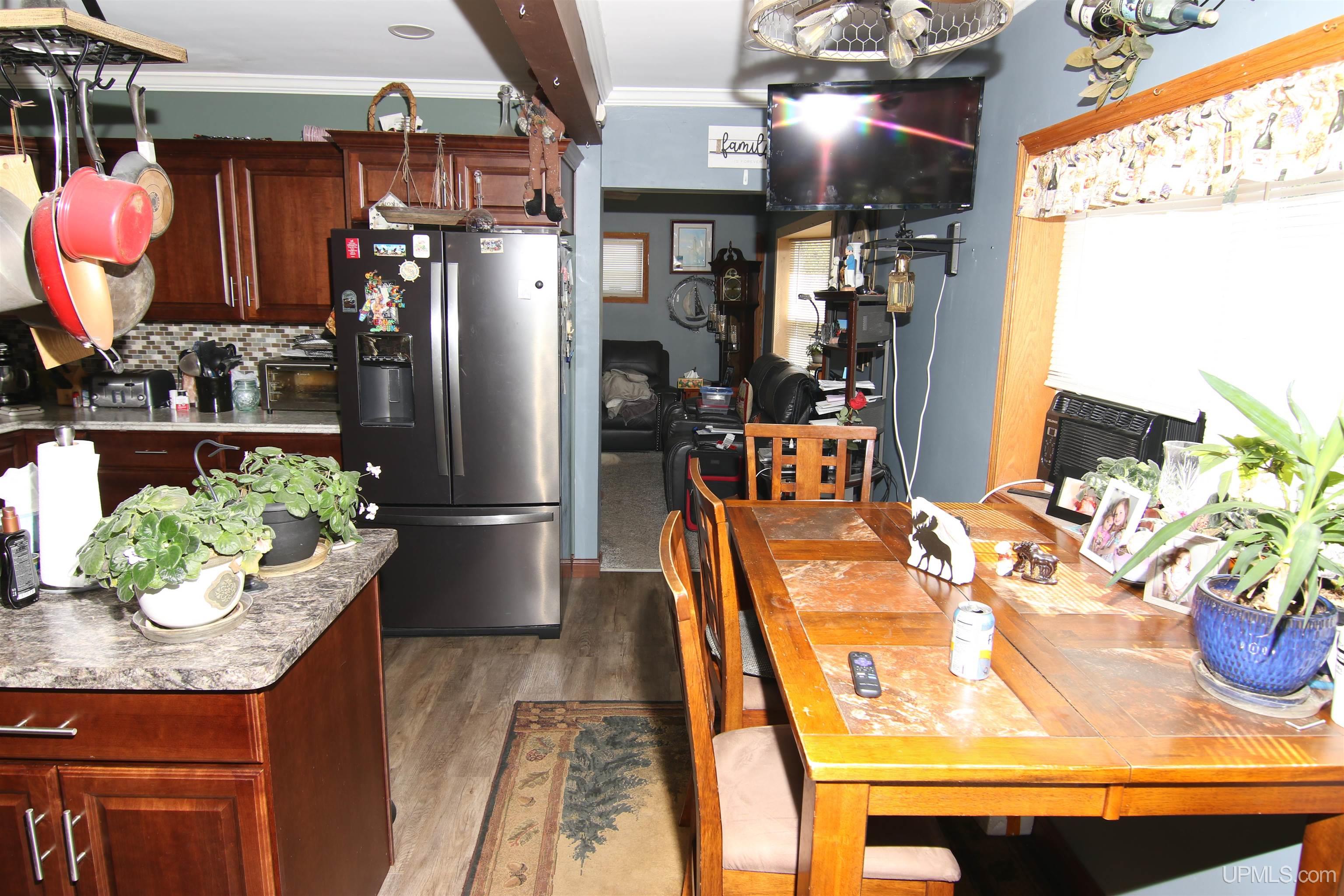 4th image of 1928 N 2Nd Ave, Escanaba, MI 49829 | MLS# 50219736