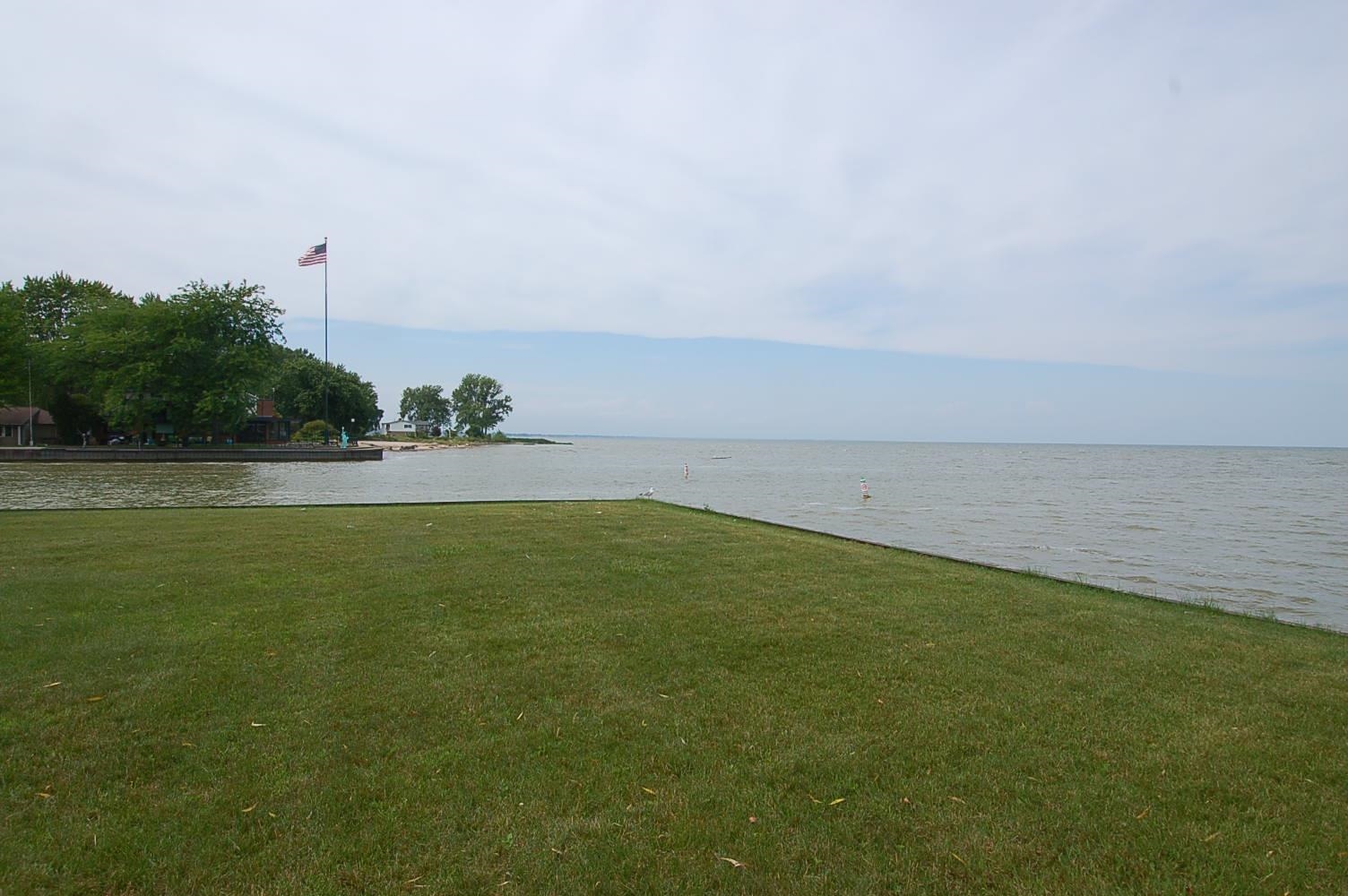 5th image of 227 Bayside Park Dr, Bay City, MI 48706 | MLS# 50219744