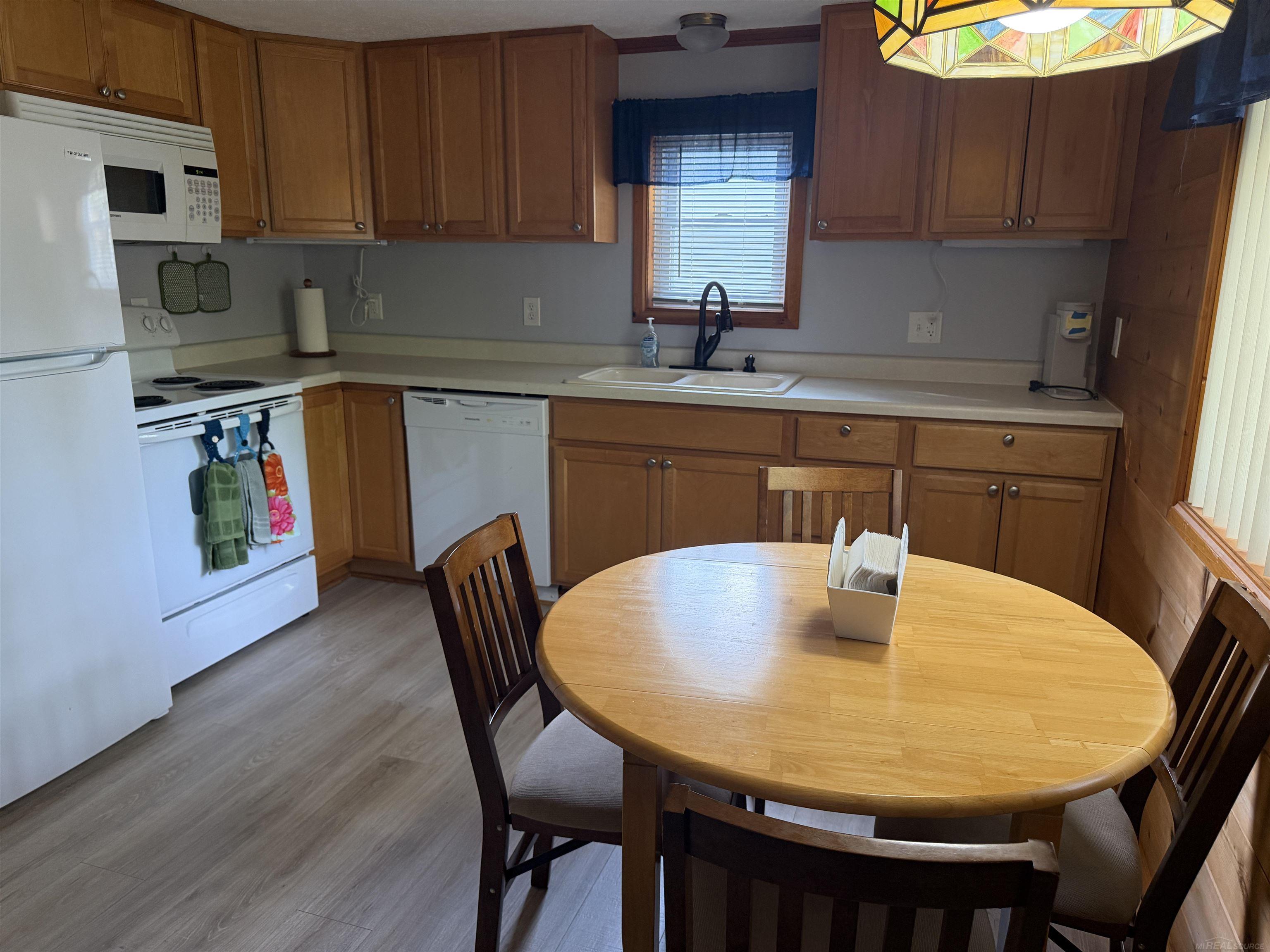 Photo 3 of Single family home for sale at 632 Old Trail Dr, Houghton Lake, MI 48629 | MLS# 50219745 | Listing updated on 2026-09-29