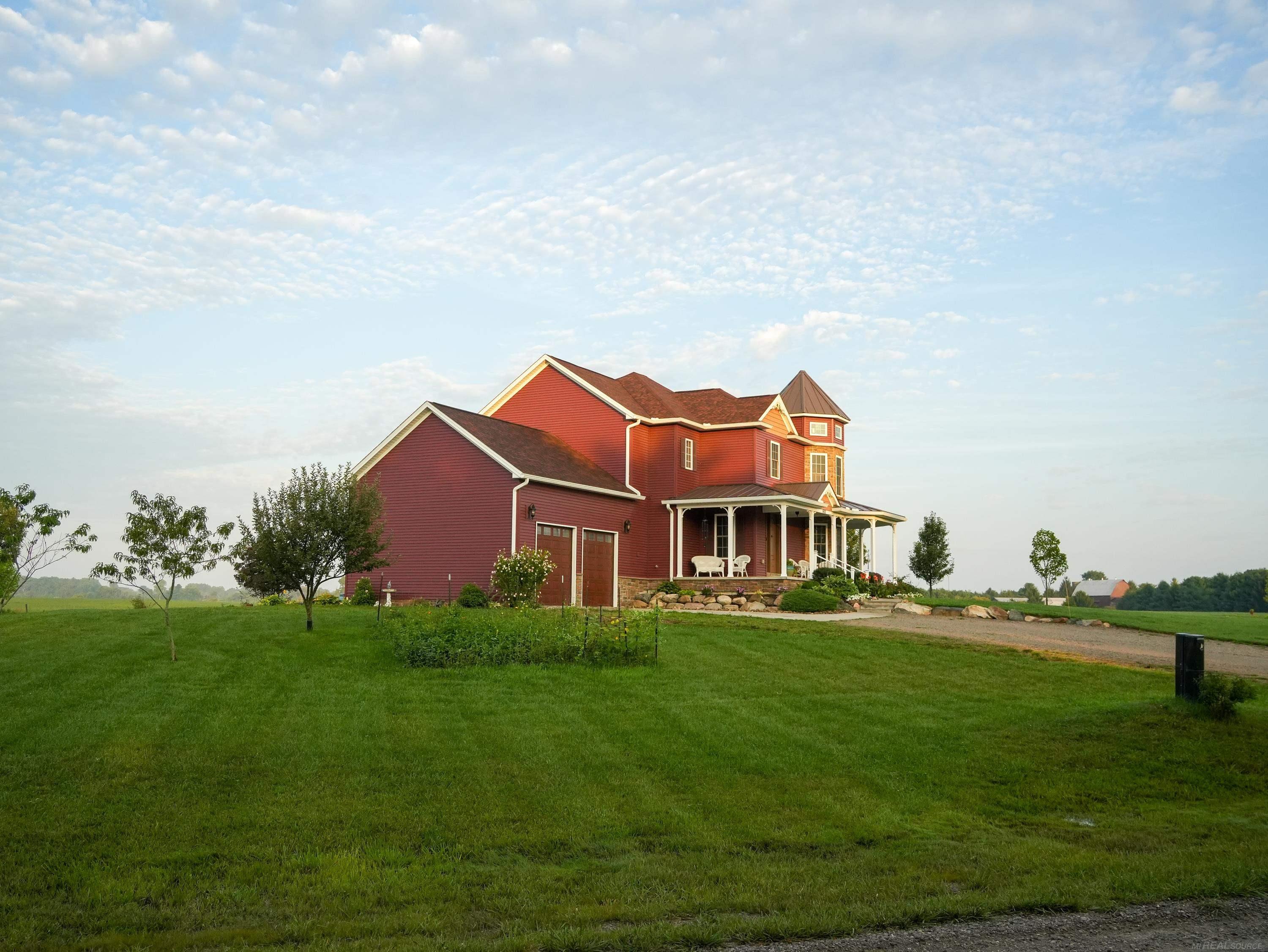 Photo 4 of Single family home for sale at 5600 Fairway Ln, Lexington, MI 48450 | MLS# 50219778 | Listing updated on 2026-09-16