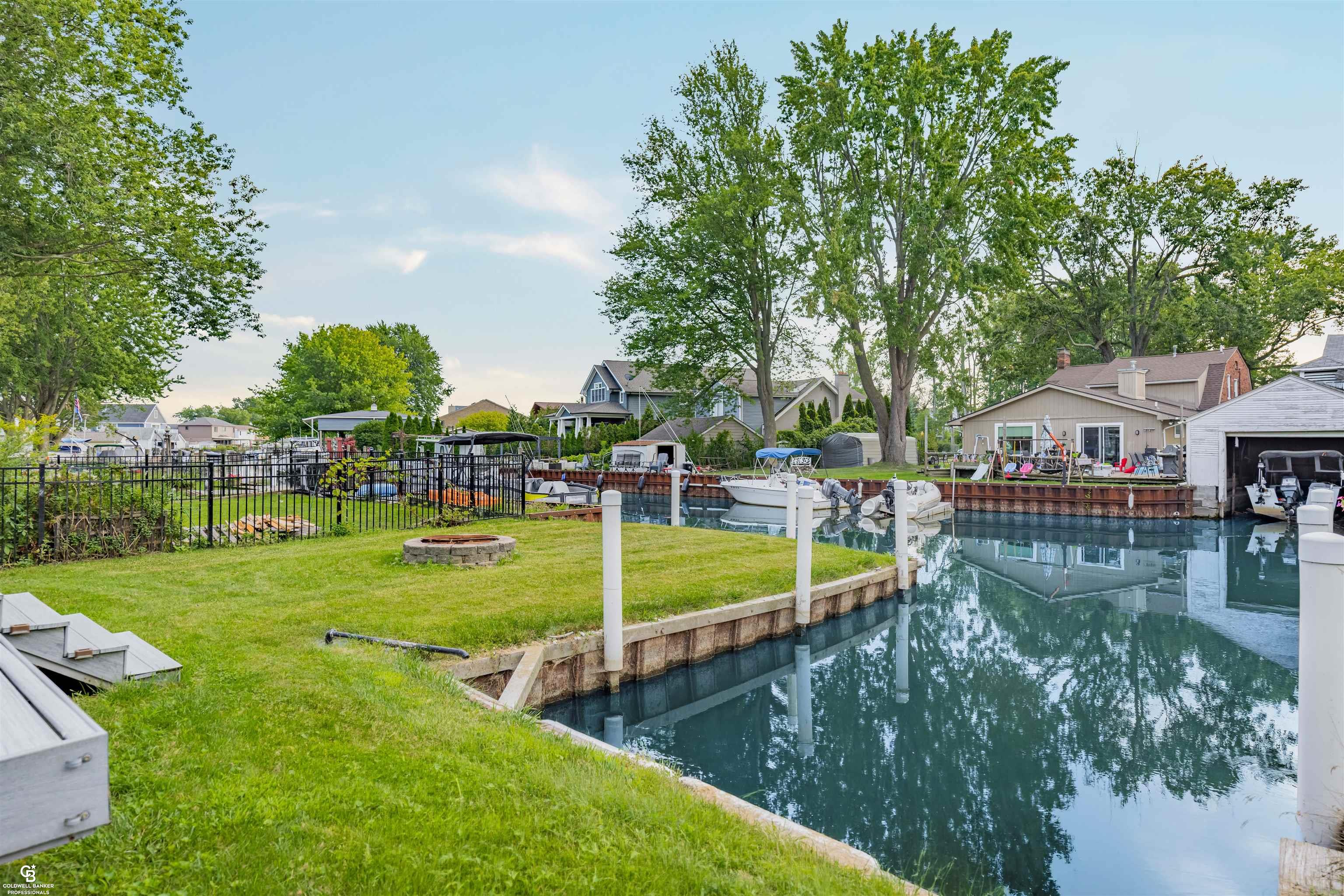 3rd image of 37909 Sunnybrook St, Harrison Twp, MI 48045 | MLS# 50219788