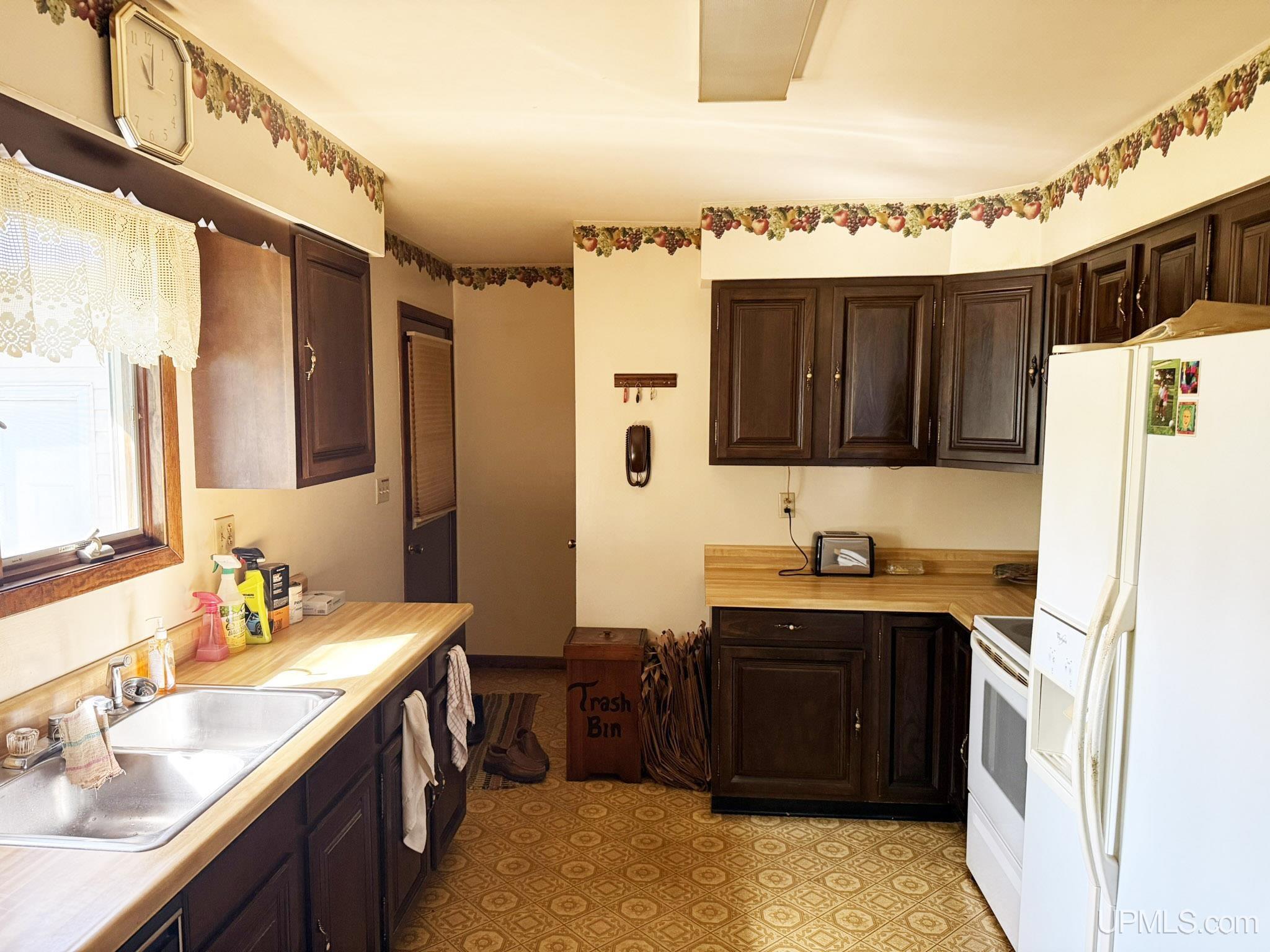 3rd image of 26226 Wolverine St, Laurium, MI 49913 | MLS# 50219789