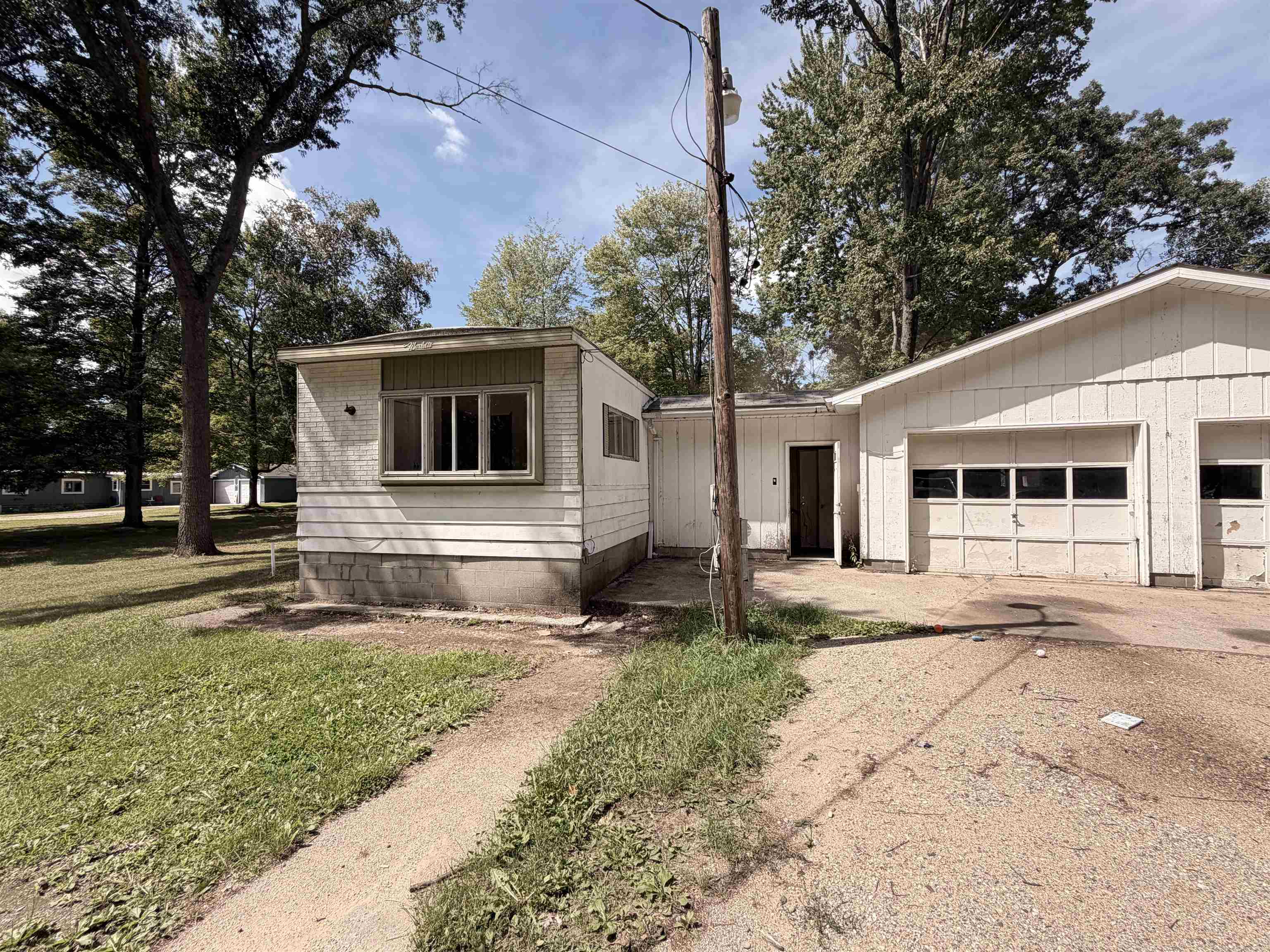 2nd image of 2303 W Edgewood St, Farwell, MI 48622 | MLS# 50219812