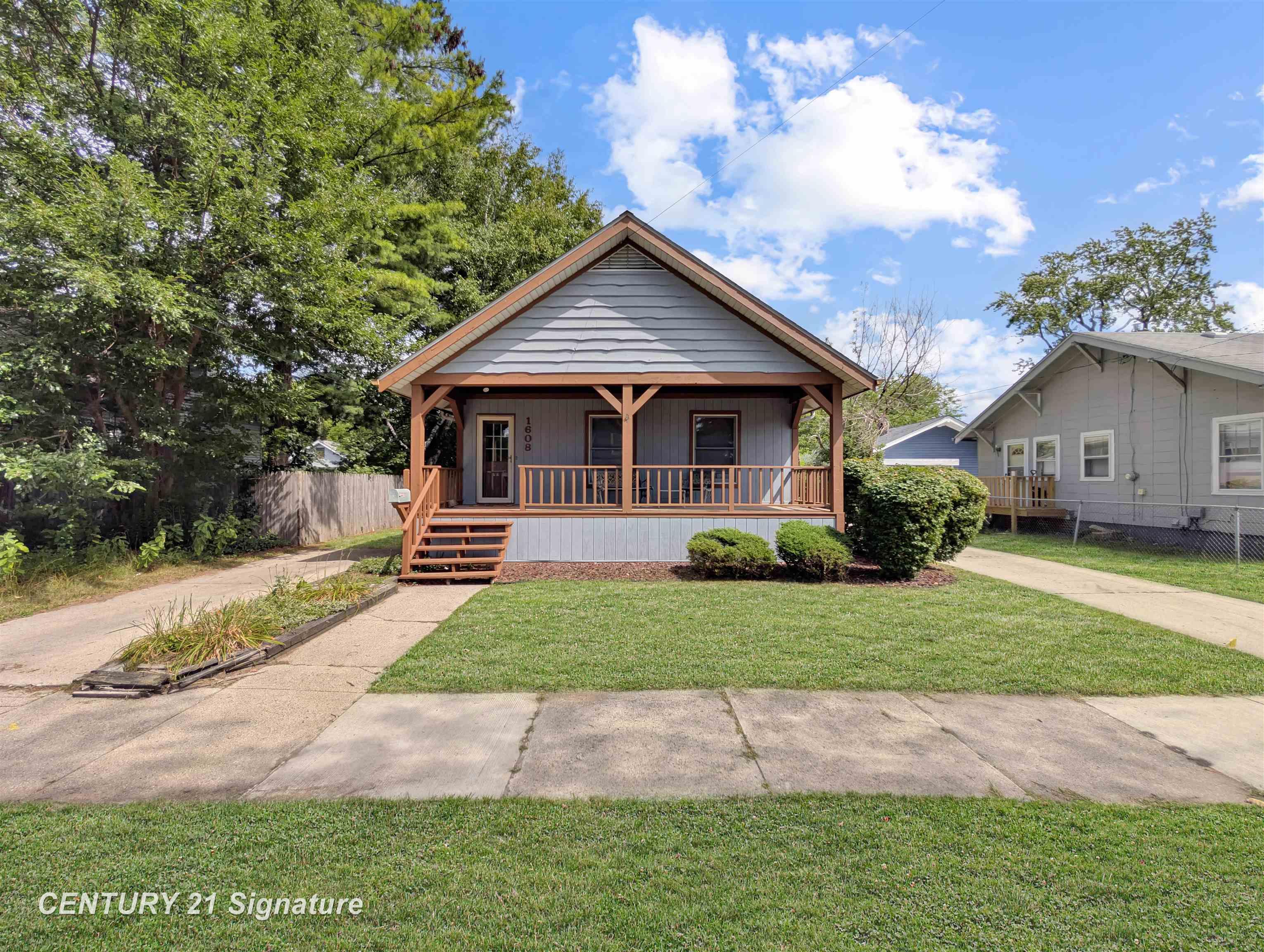 1st image of 1608 N Oakley St, Saginaw City Saginaw, MI 48602 | MLS# 61050219813