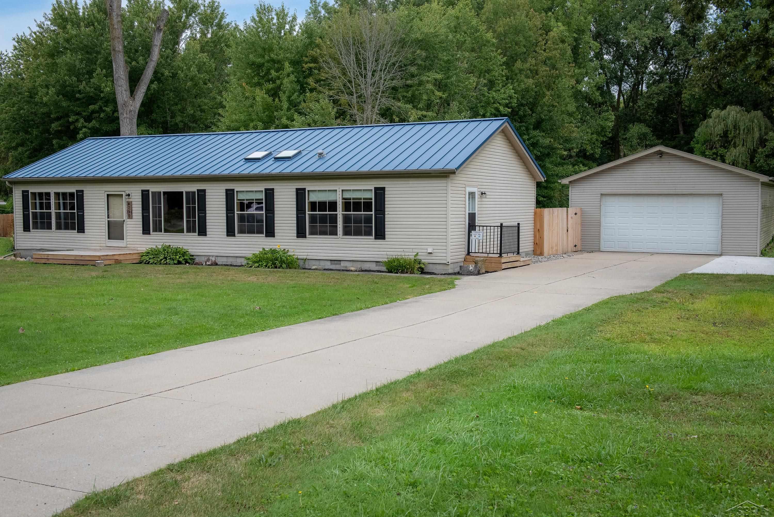 1st image of 4250 S Portsmouth Rd, Bridgeport, MI 48722 | MLS# 50219823
