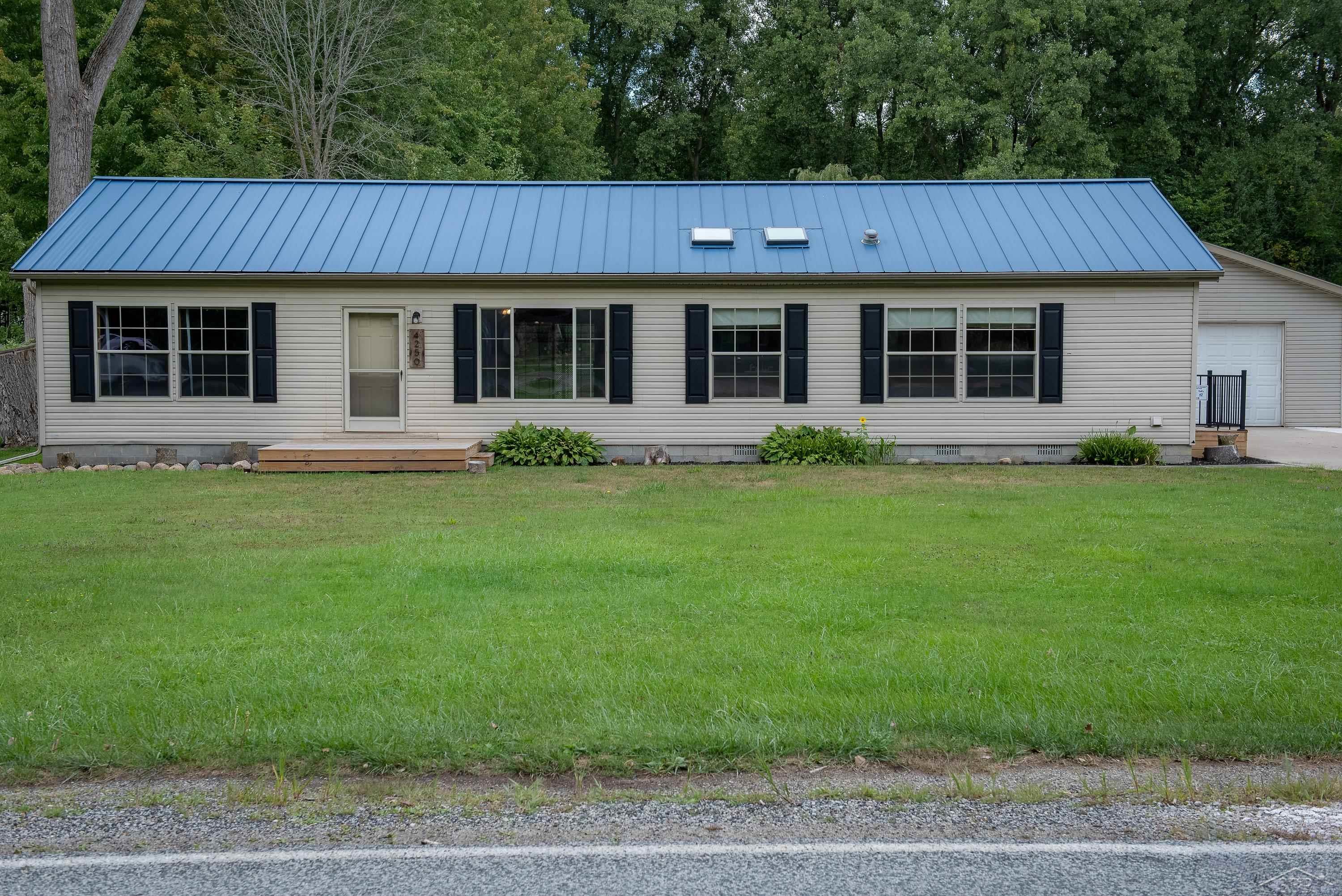 2nd image of 4250 S Portsmouth Rd, Bridgeport, MI 48722 | MLS# 50219823