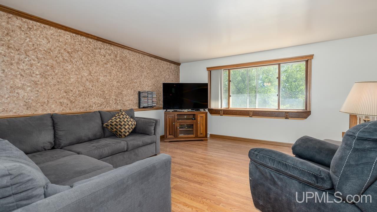 3rd image of 812 Houghteling St, Iron Mountain, MI 49801 | MLS# 50219834