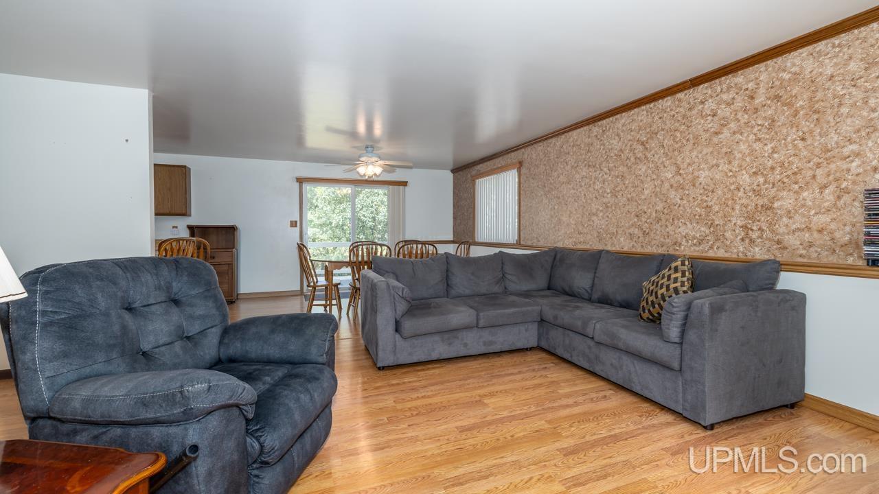 4th image of 812 Houghteling St, Iron Mountain, MI 49801 | MLS# 50219834