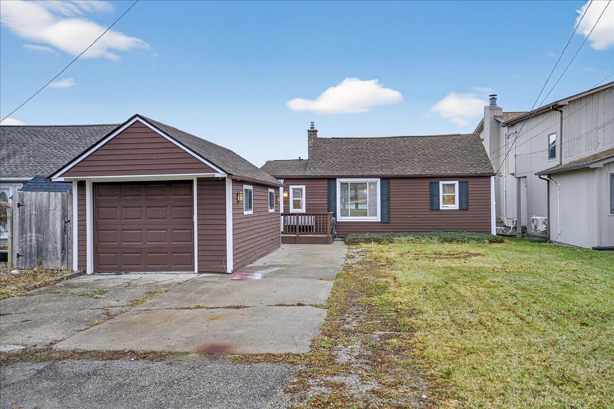 1551 Oakland Drive