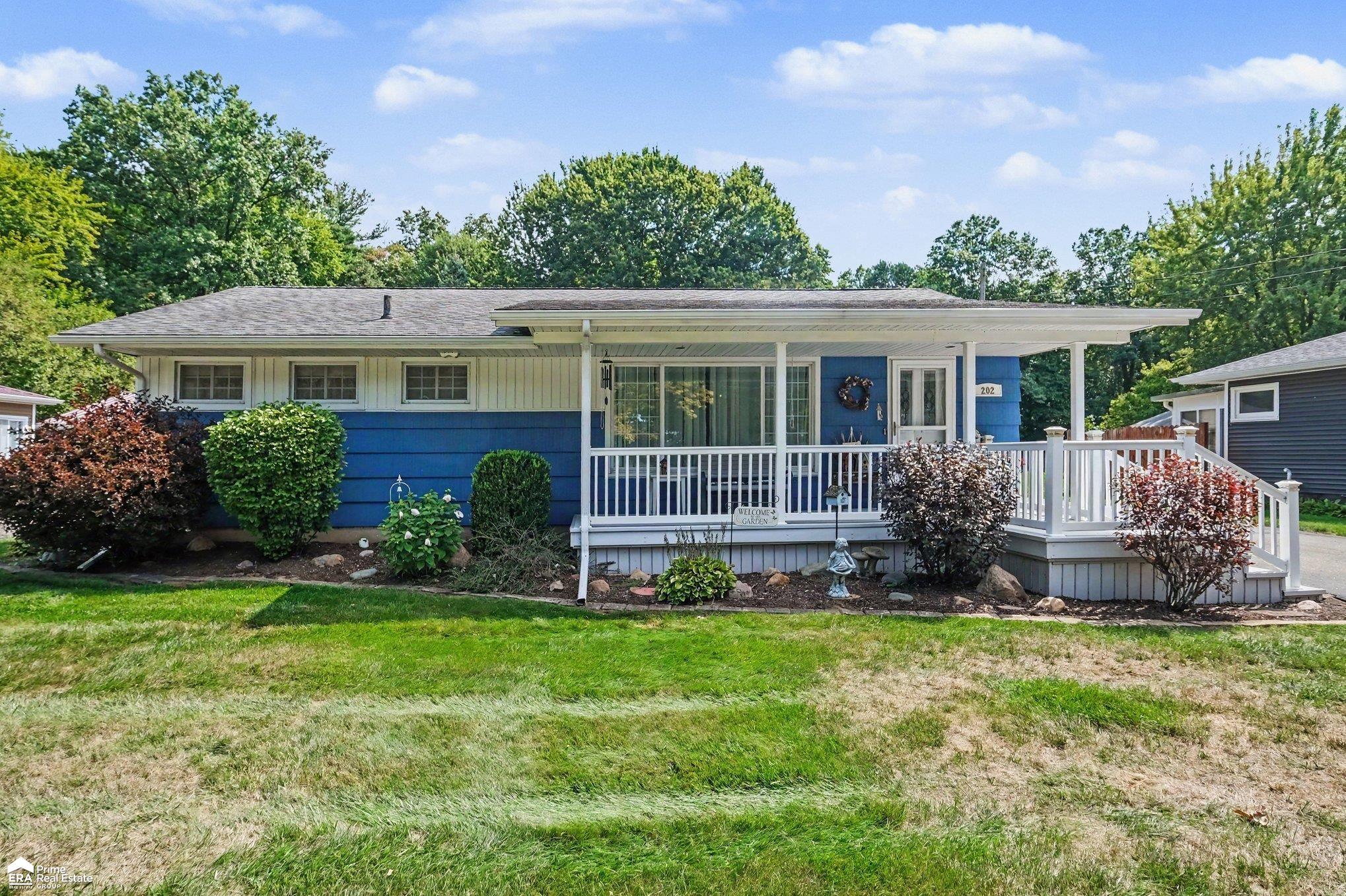 3rd image of 202 Nanita Dr, Montrose City Genesee, MI 48457 | MLS# 5050219856