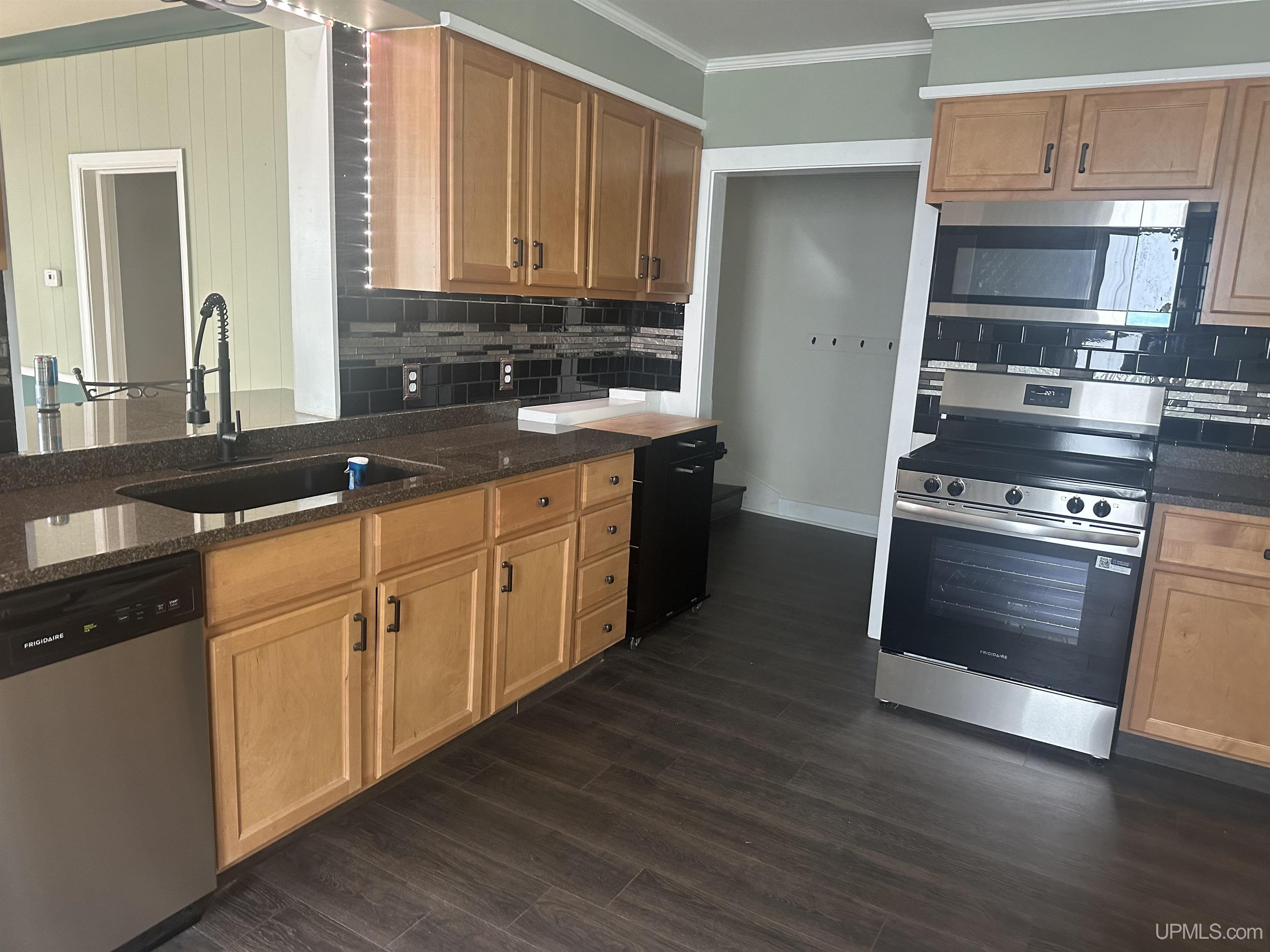 3rd image of 1017 River Ave, Iron Mountain, MI 49801 | MLS# 50219857