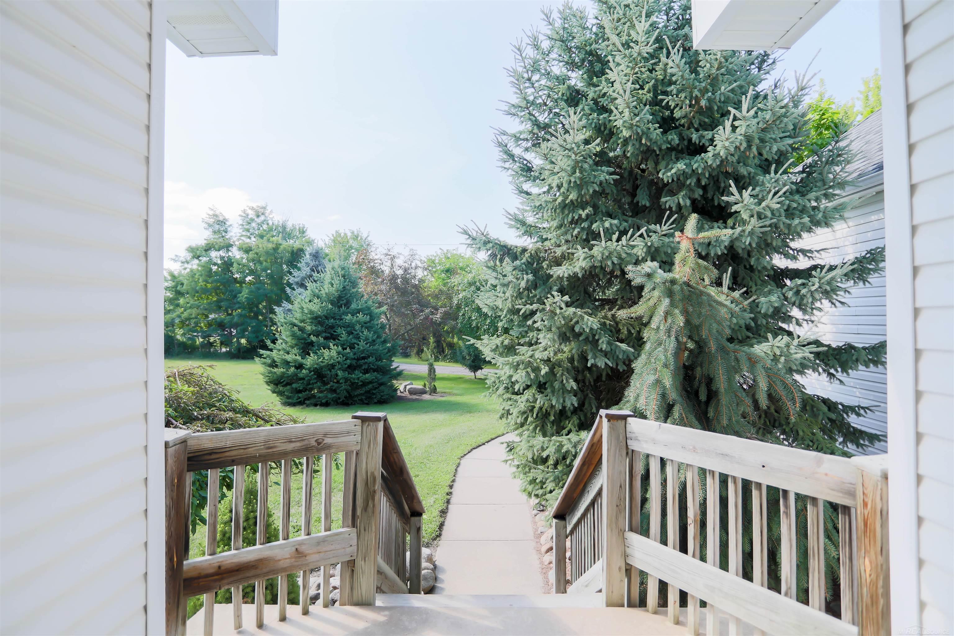 4th image of 18475 Pratt Rd, Armada Twp, MI 48005 | MLS# 50219866