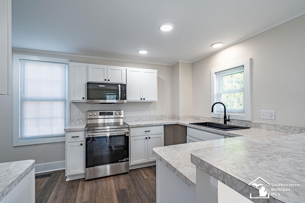 Photo 2 of Single family home for sale at 43 E Willow St, Monroe City Monroe, MI 48162 | MLS# 57050219880 | Listing updated on 2026-09-12
