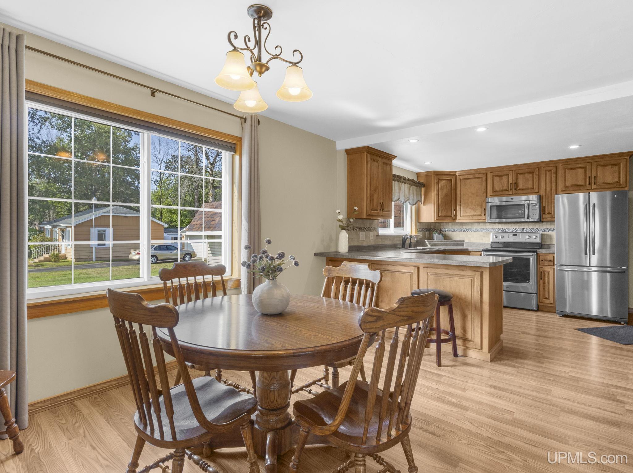 2nd image of 4301 10th St, Menominee, MI 49858 | MLS# 50219890