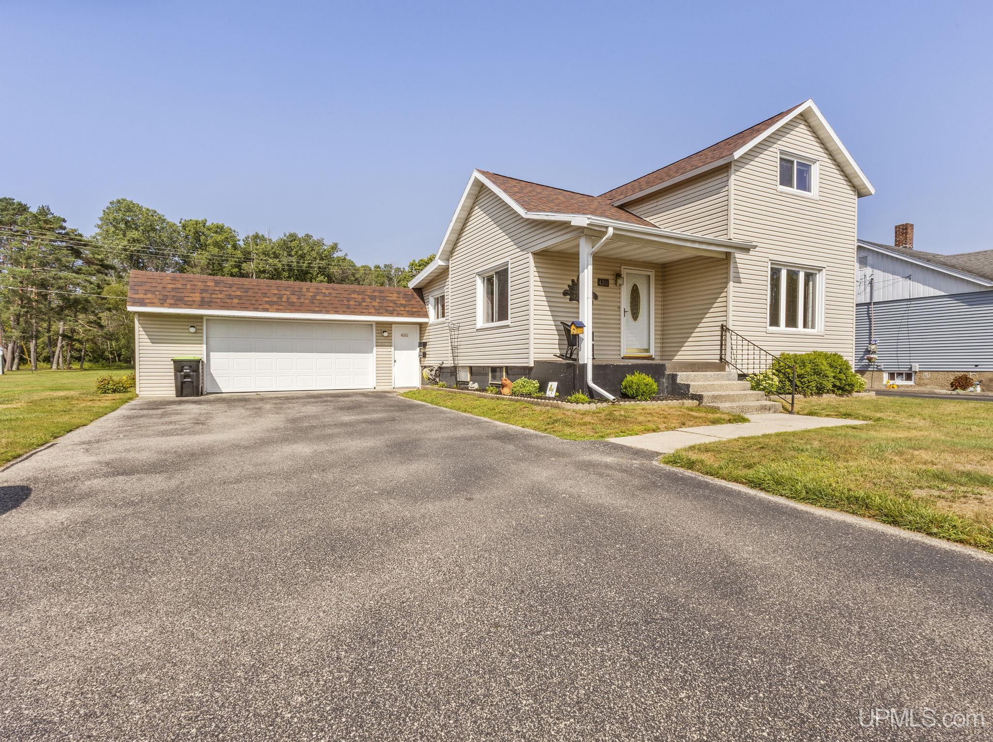 22nd image of 4301 10th St, Menominee, MI 49858 | MLS# 50219890