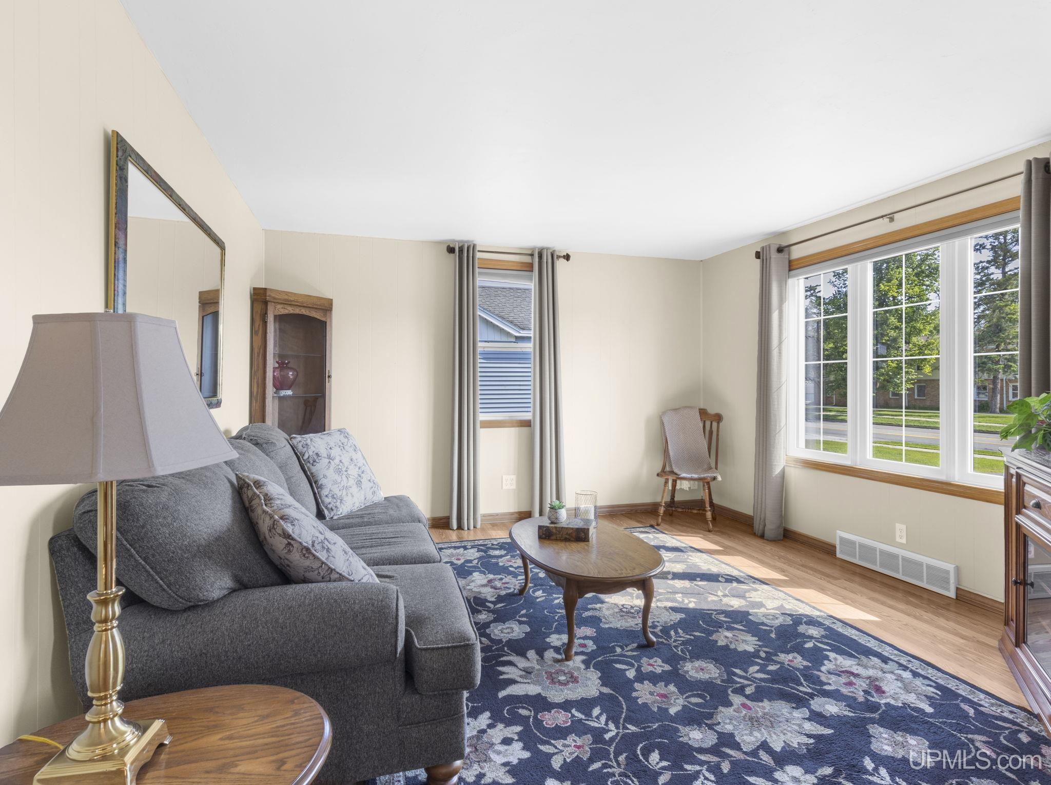4th image of 4301 10Th St, Menominee, MI 49858 | MLS# 50219890