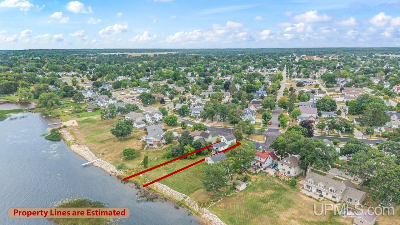 36th image of 1001 Lake Shore Dr, Escanaba, MI 49829 | MLS# 50219893