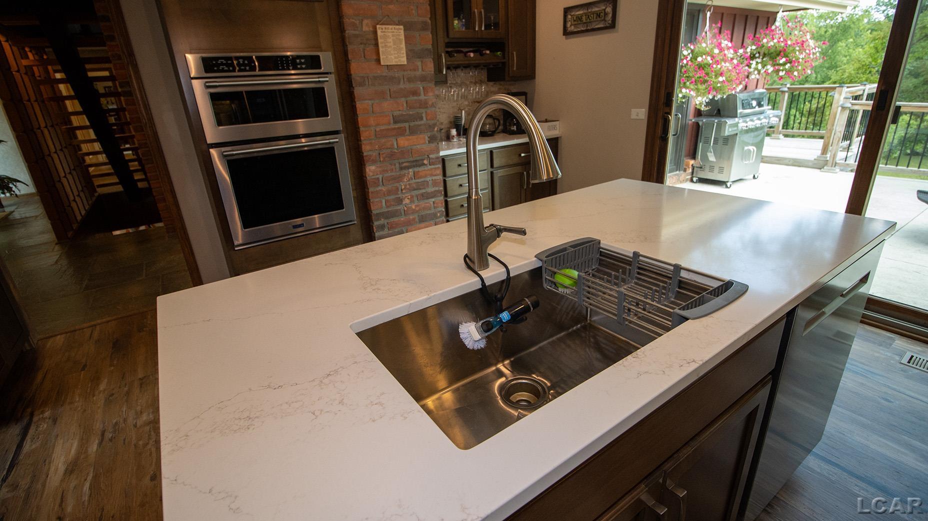 4th image of 2453 Cedarwood Dr, Adrian, MI 49221 | MLS# 50219895