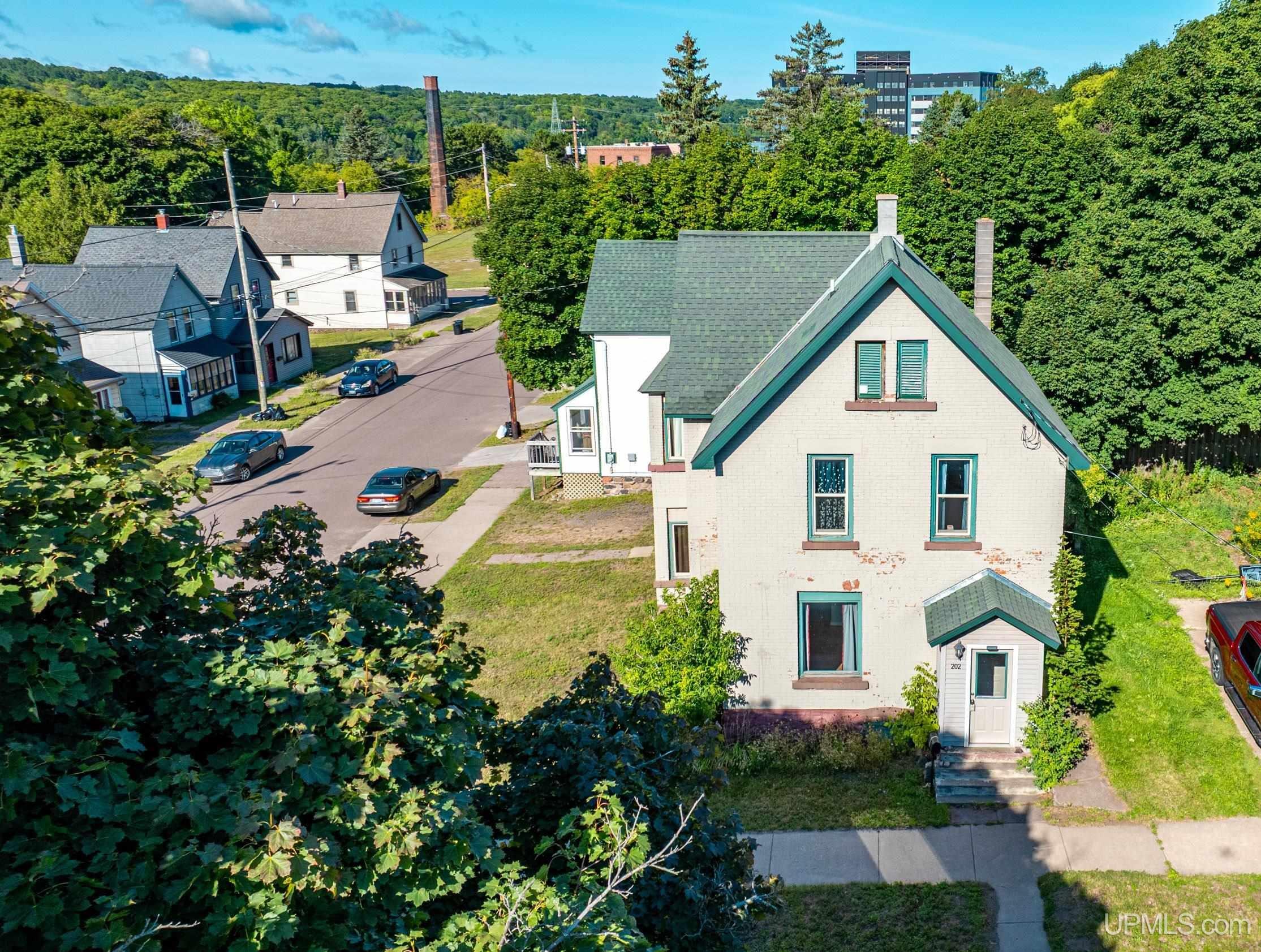 2nd image of 202 Scallon St, Hancock, MI 49930 | MLS# 50219913