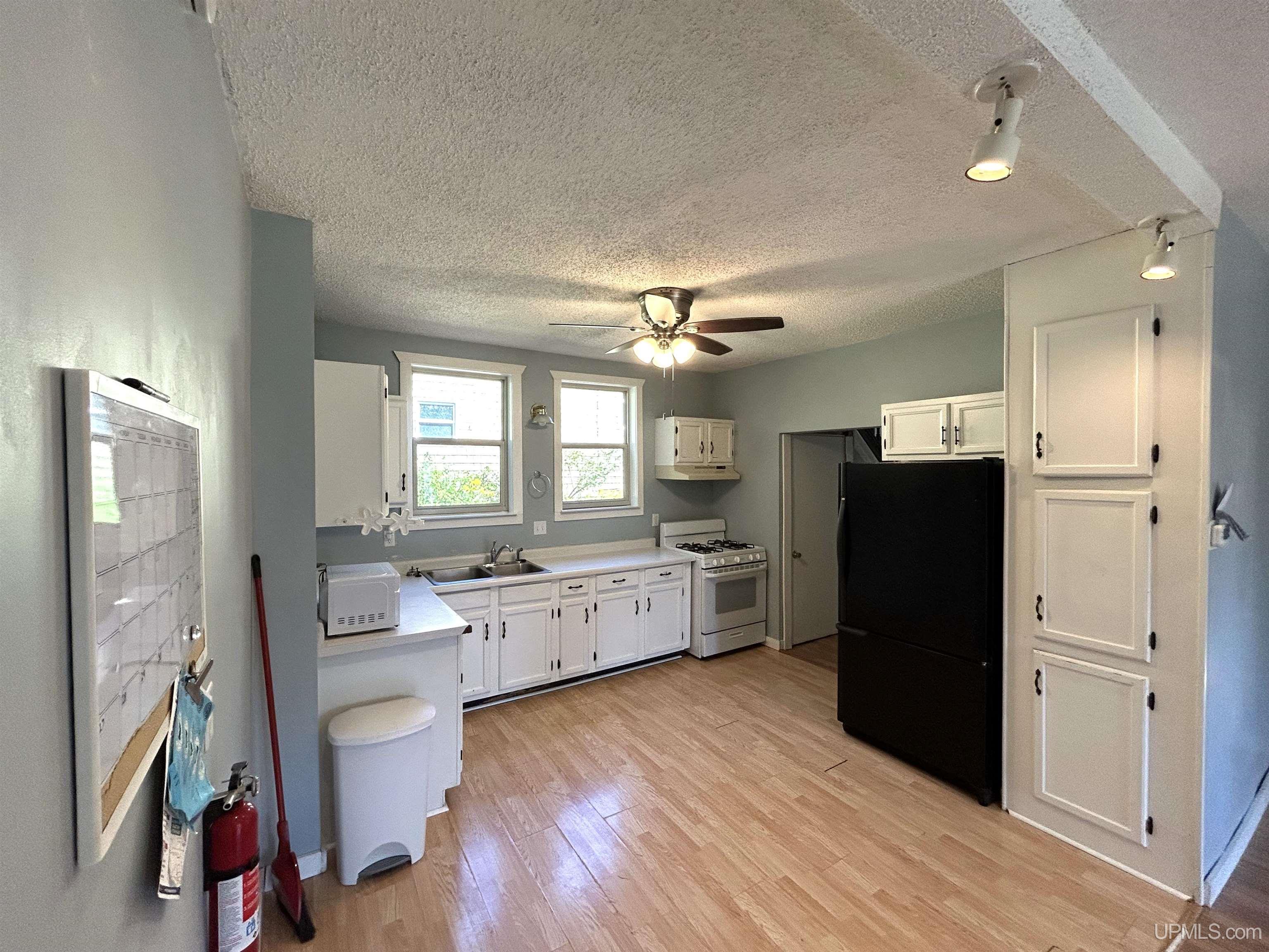 4th image of 202 Scallon St, Hancock, MI 49930 | MLS# 50219913