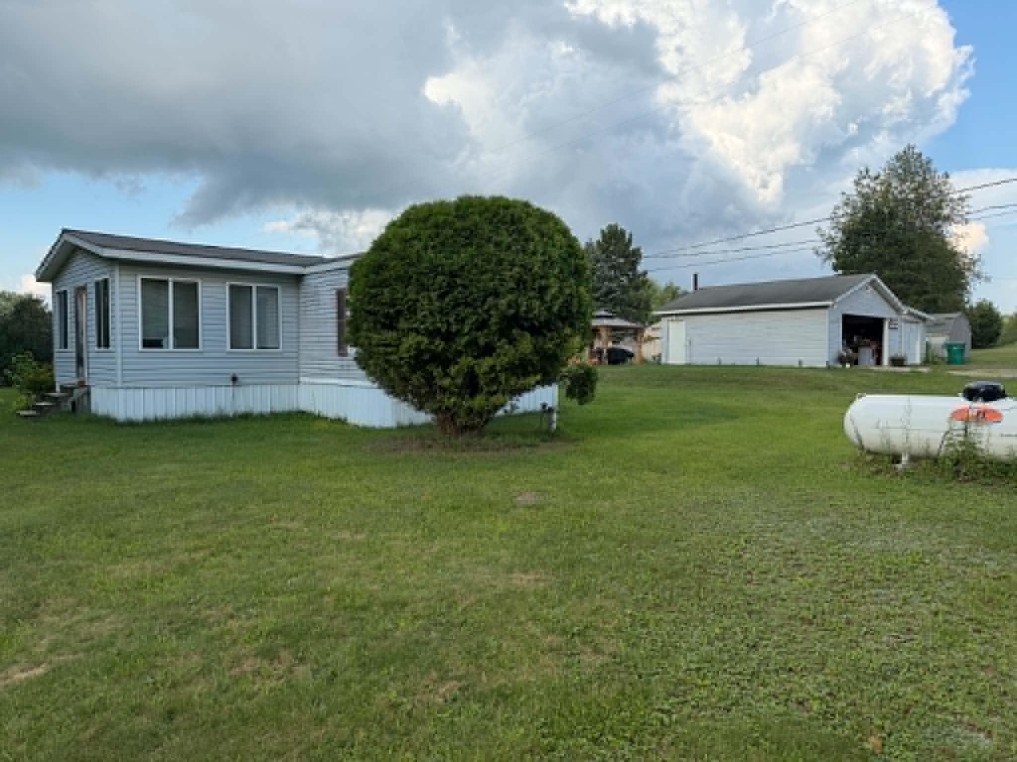 3rd image of 4001 E Long Lake Rd, Harrison, MI 48625 | MLS# 50219919