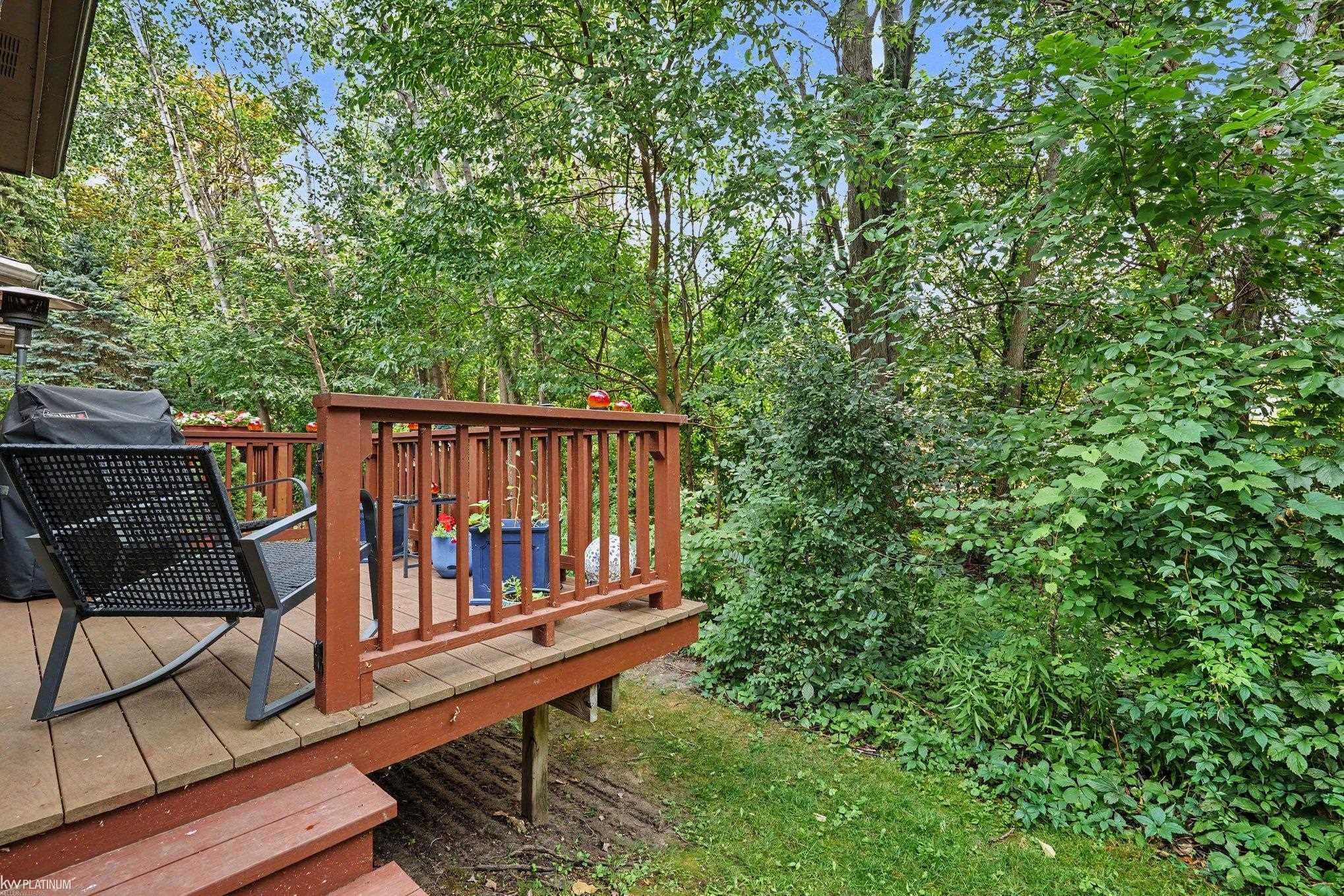 25920 Ashby Drive, St. Clair Shores — image 3