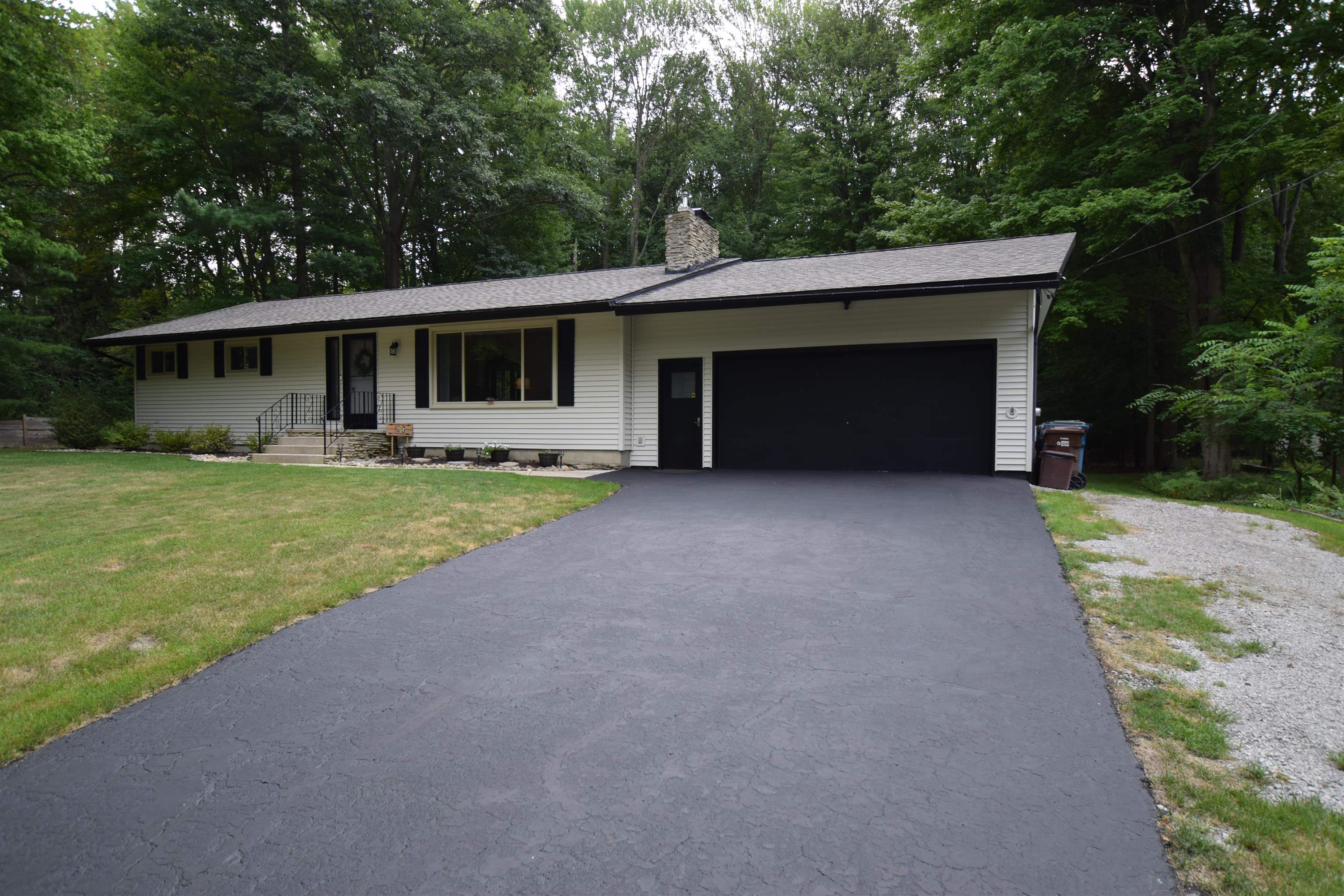 32nd image of 3952 E Kens Ln, Midland, MI 48642 | MLS# 50219947