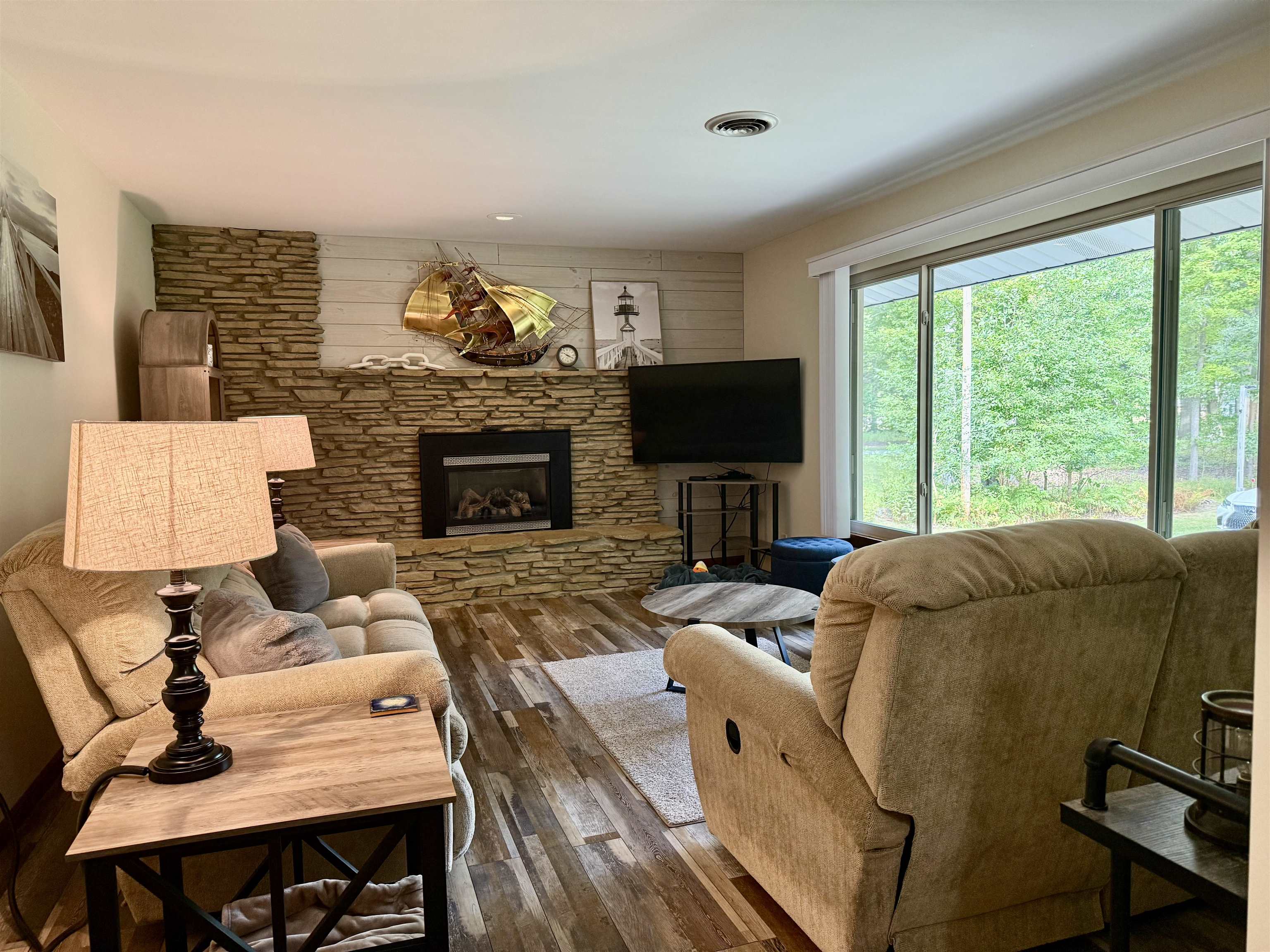 5th image of 3952 E Kens Ln, Midland, MI 48642 | MLS# 50219947
