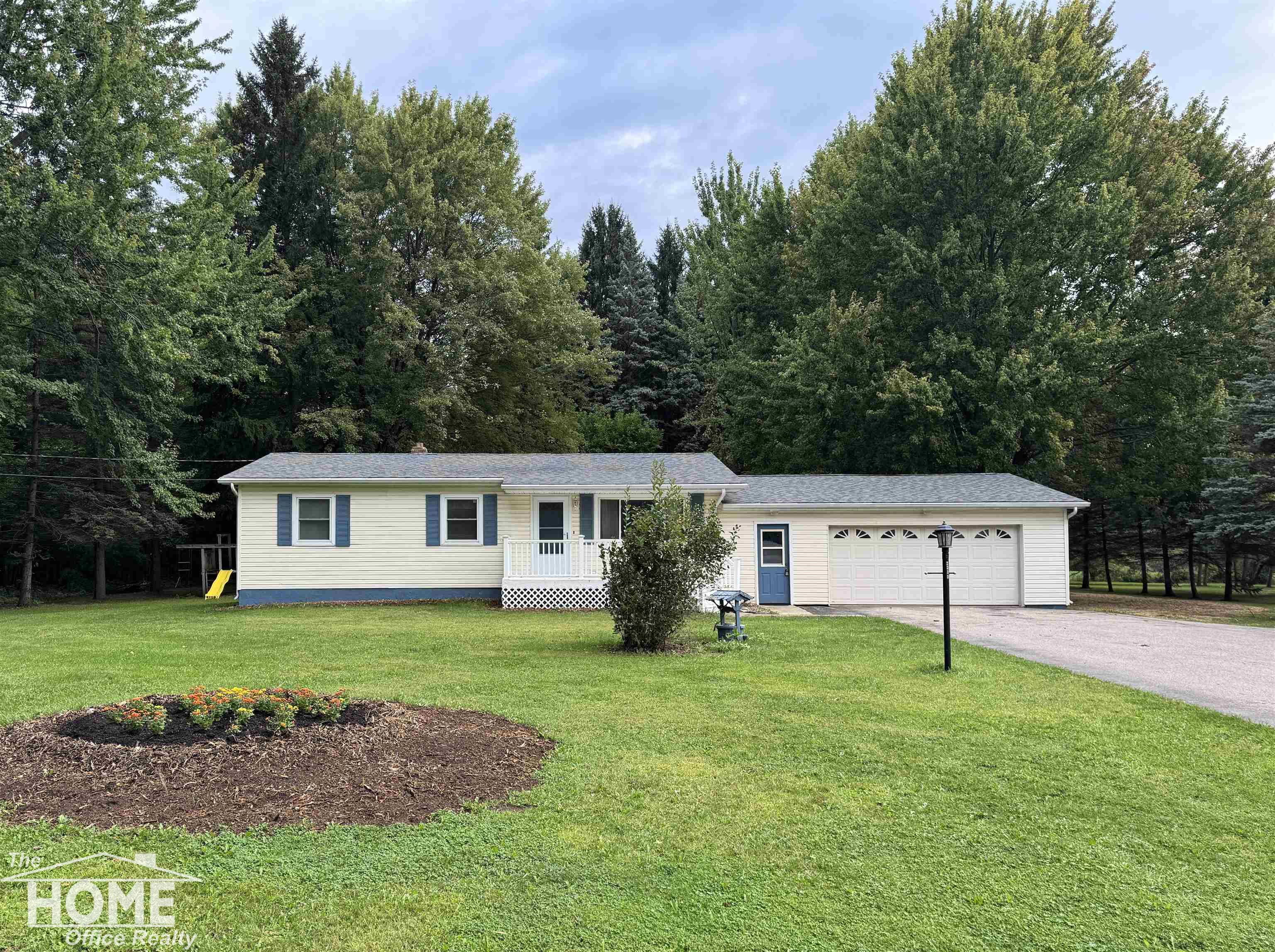 Photo 4 of Single family home for sale at 2711 E Hibbard Rd, Corunna, MI 48817 | MLS# 50219960 | Listing updated on 2026-09-01