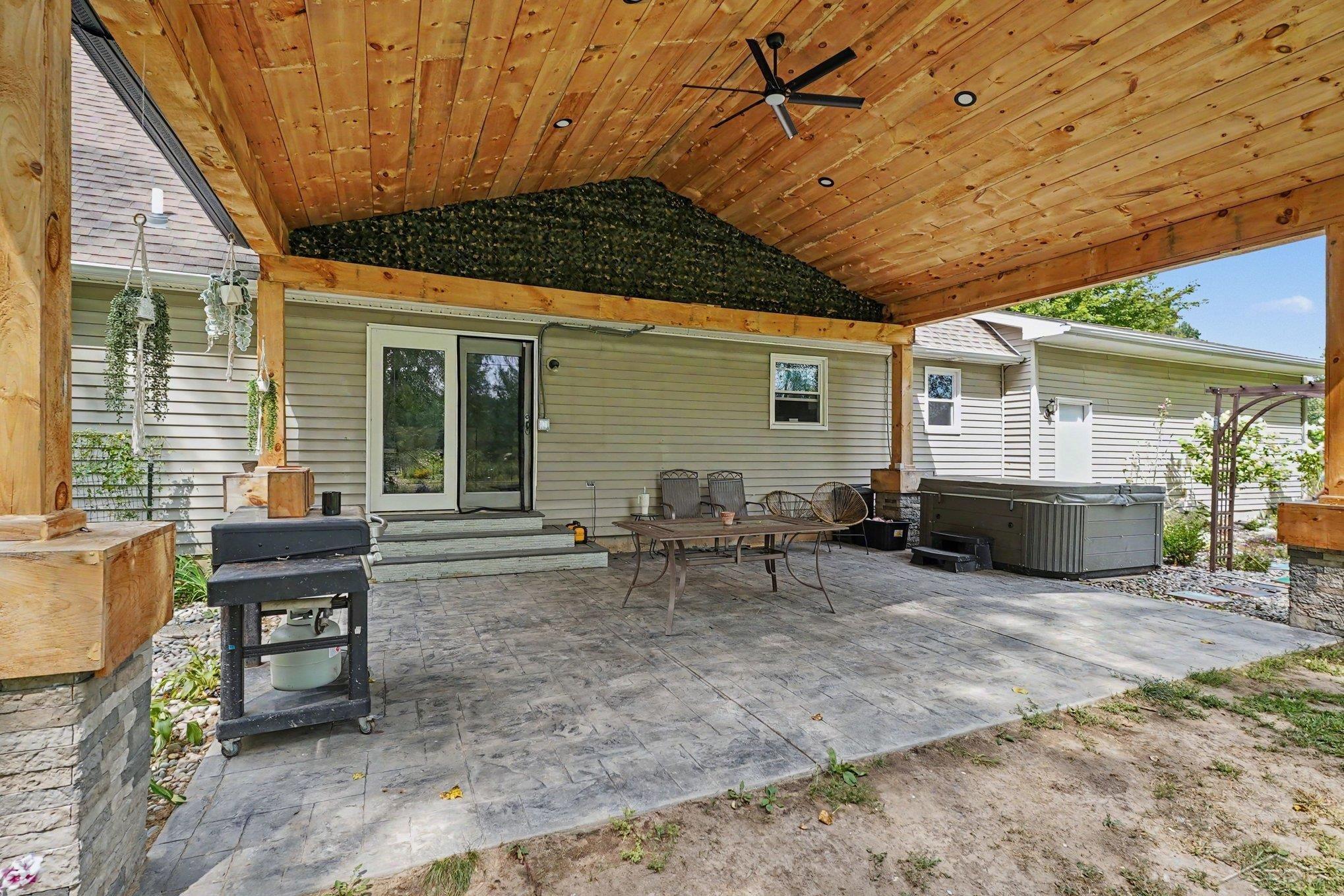 Photo 3 of Single family home for sale at 1632 E Miller Rd, Midland, MI 48640 | MLS# 50220018 | Listing updated on 2026-09-14