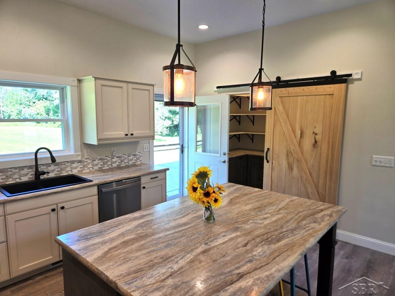 Photo 3 of Single family home for sale at 6785 N Michigan Rd, Saginaw, MI 48604 | MLS# 50220020 | Listing updated on 2026-09-18