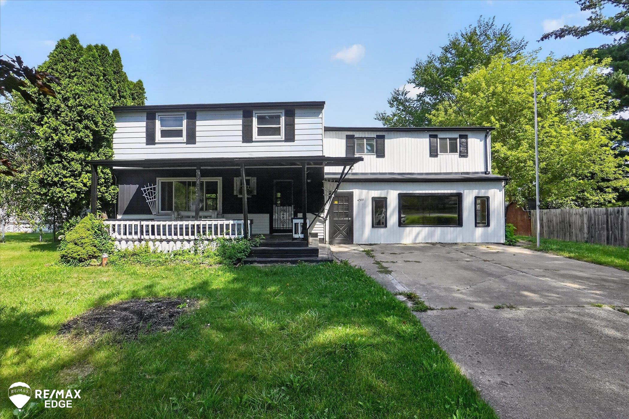 3rd image of 4501 Esta Dr, Flint, MI 48506 | MLS# 50220022