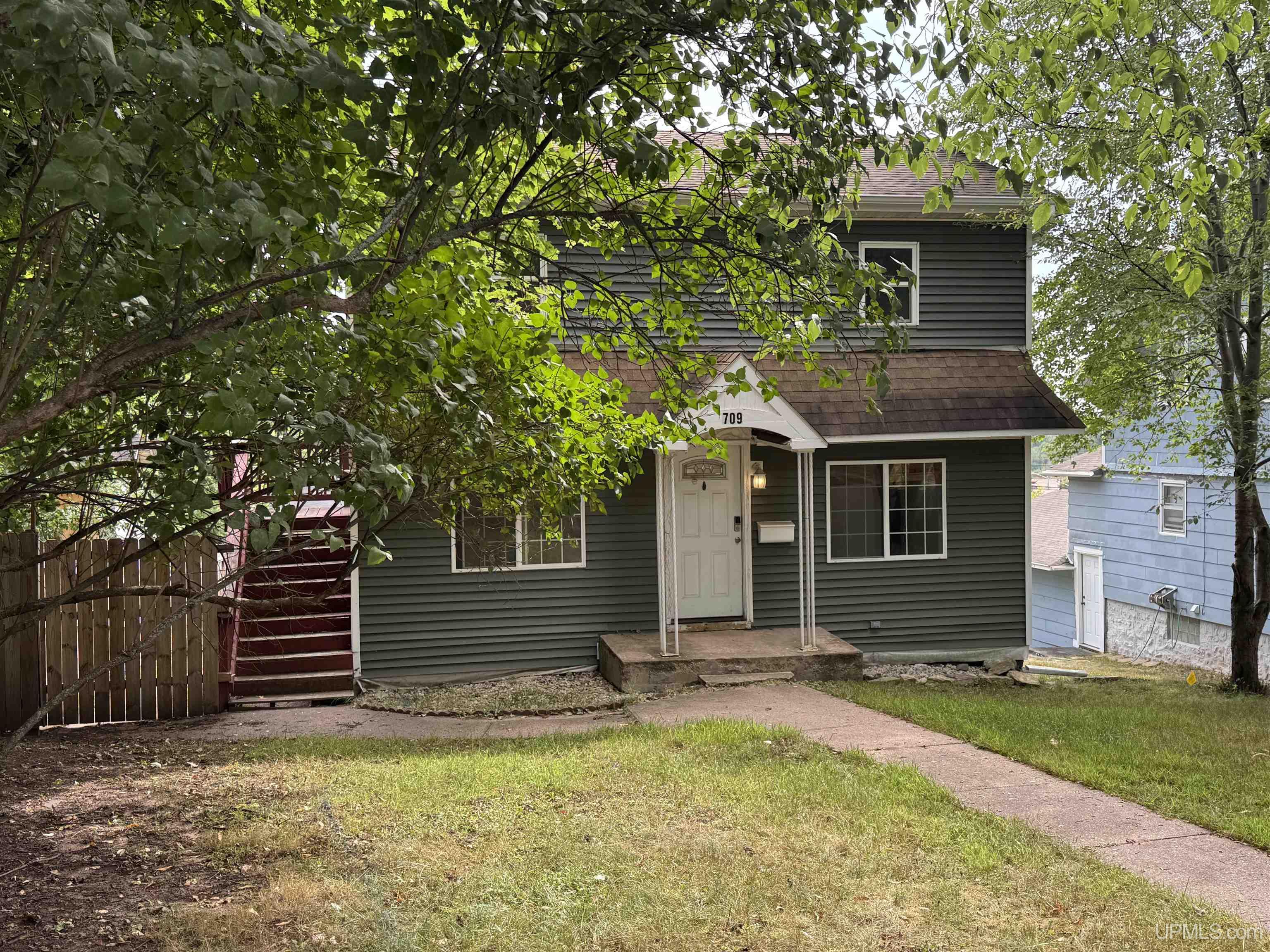4th image of 709 E H St, Iron Mountain, MI 49801 | MLS# 50220046