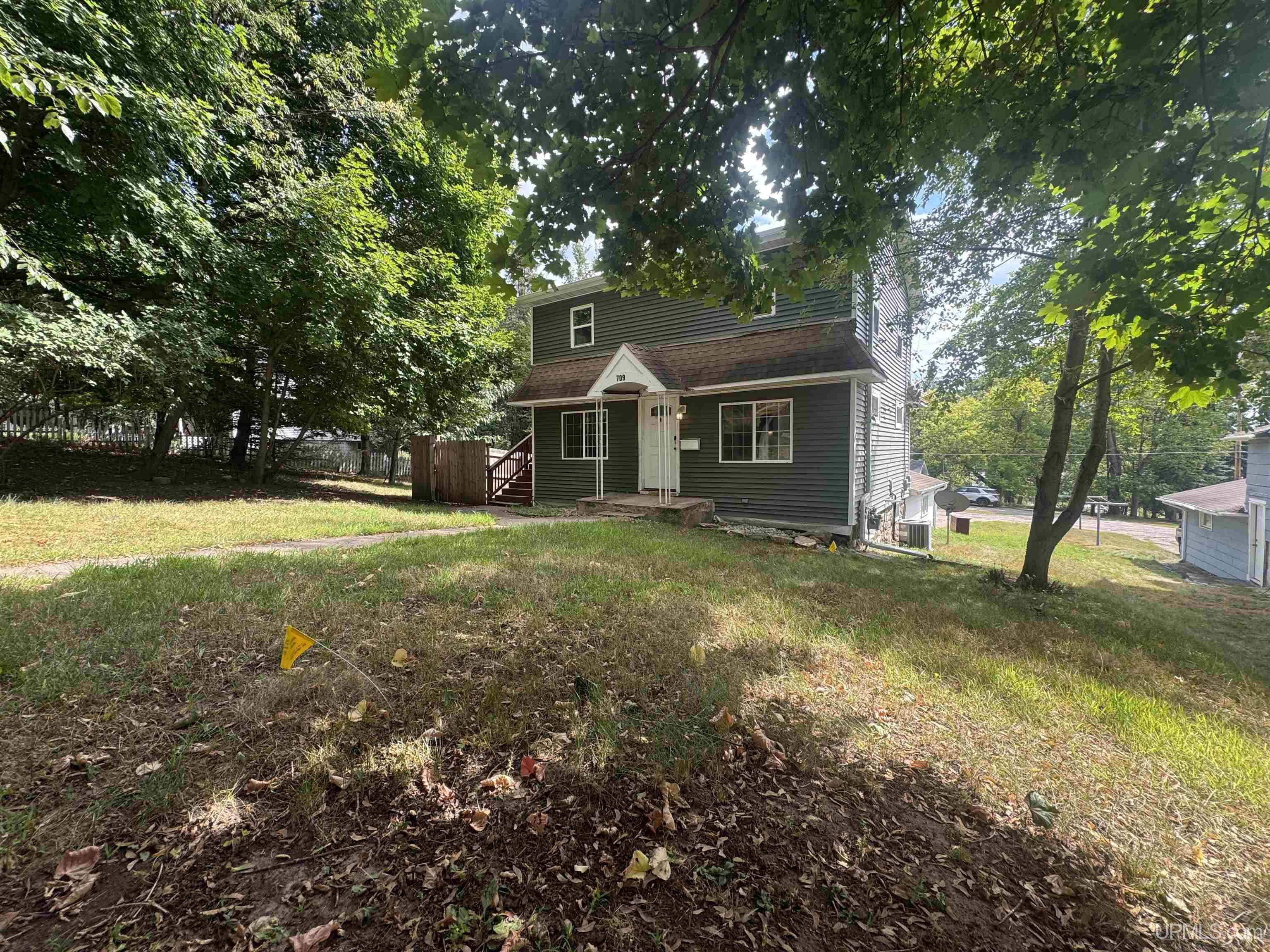 5th image of 709 E H St, Iron Mountain, MI 49801 | MLS# 50220046