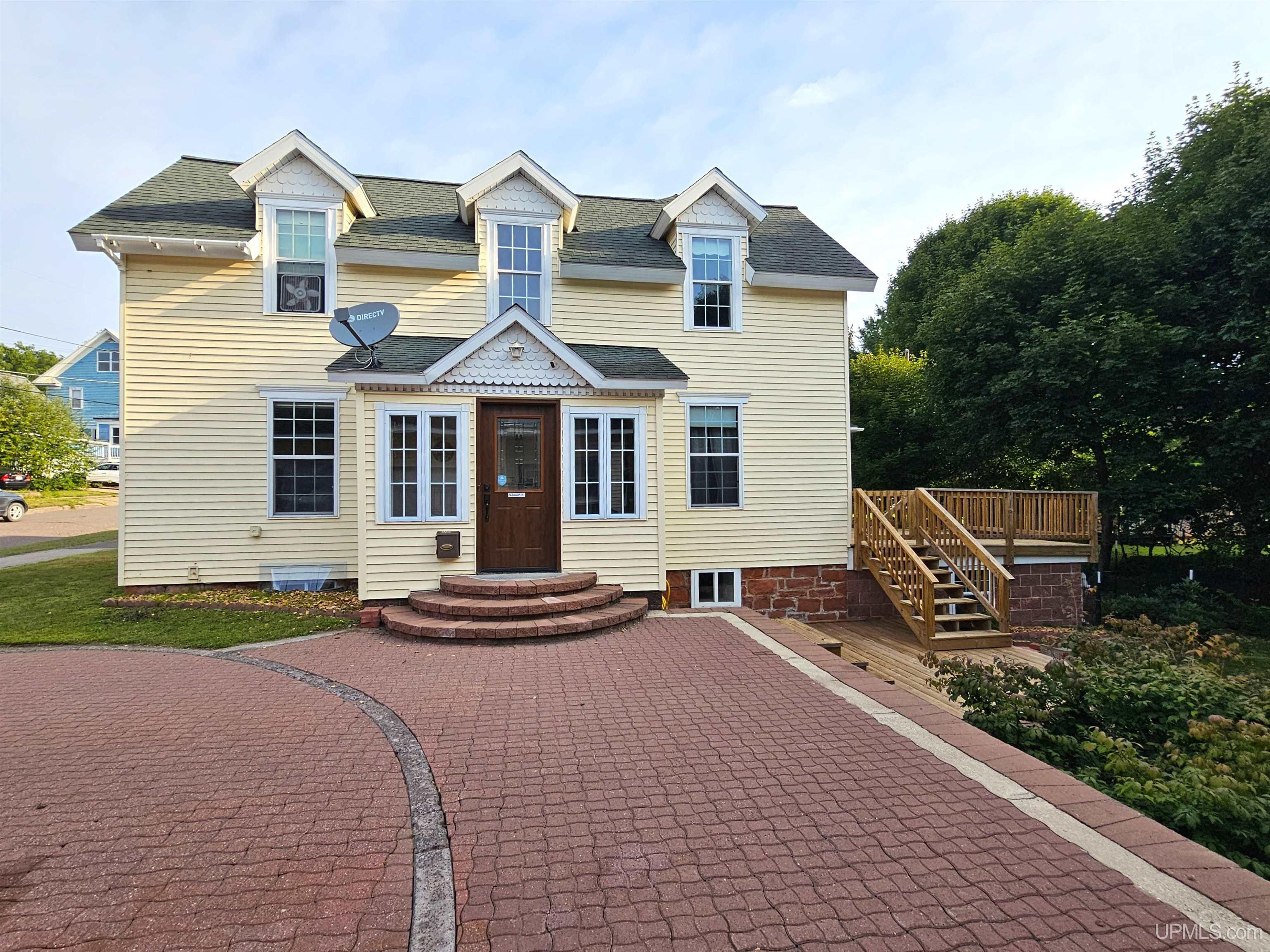 3rd image of 913 Maple St, Lake Linden, MI 49945 | MLS# 50220056