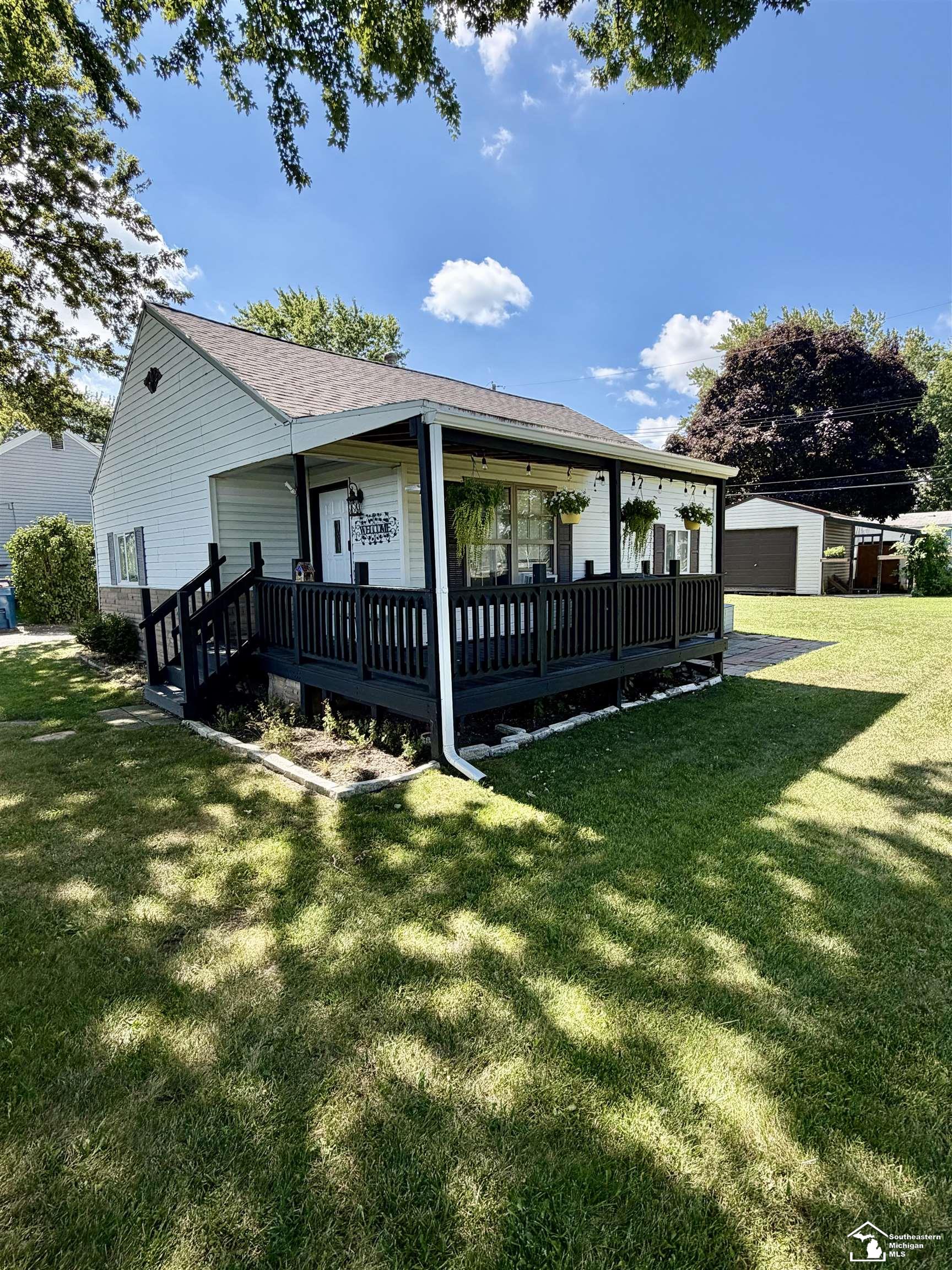Photo 2 of Single family home for sale at 2956 Nadeau Rd, Frenchtown Township Monroe, MI 48162 | MLS# 57050220060 | Listing updated on 2026-10-01