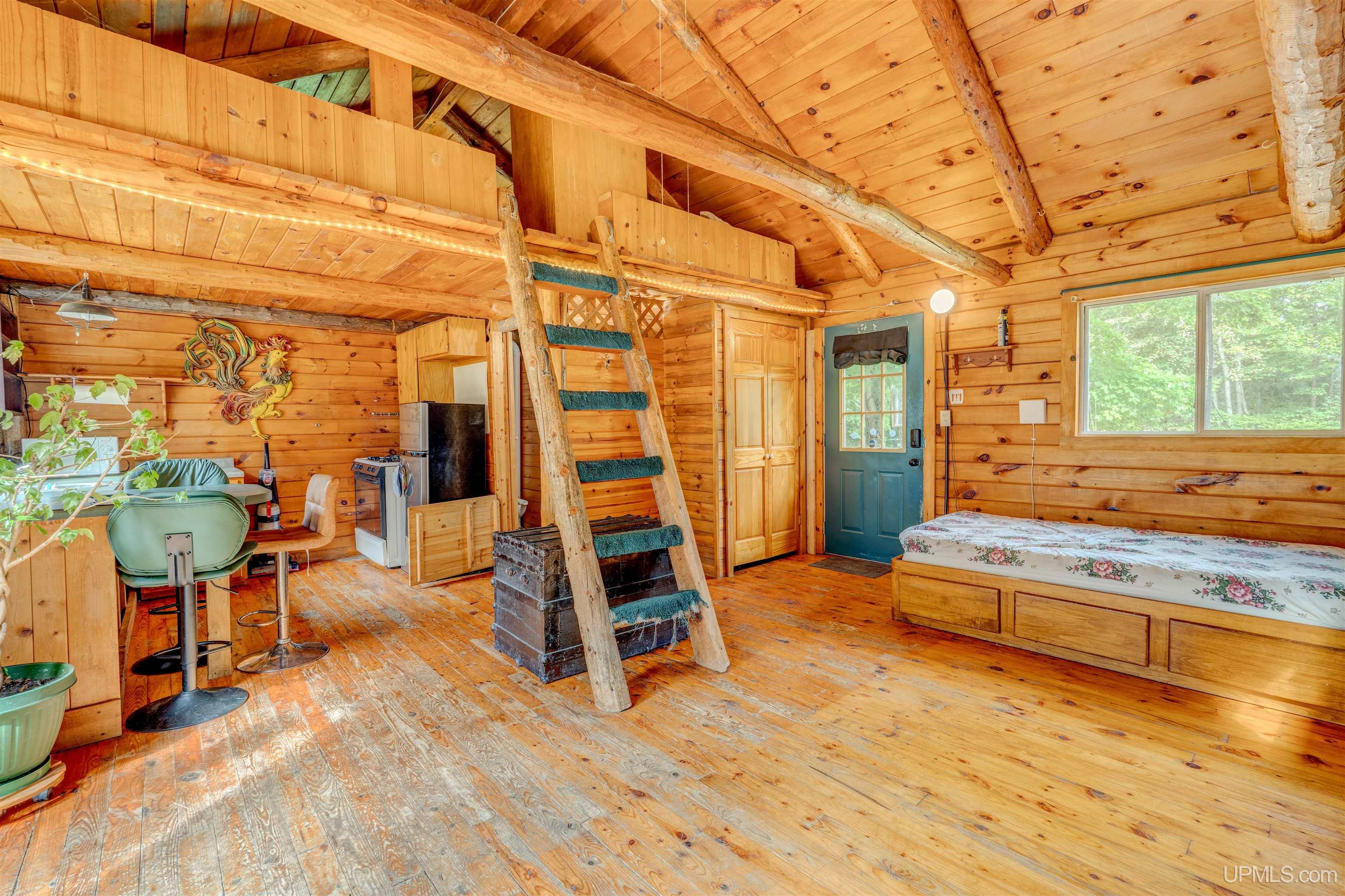 5th image of 6434 Ll25 Ln Rd, Garden, MI 49835 | MLS# 50220106