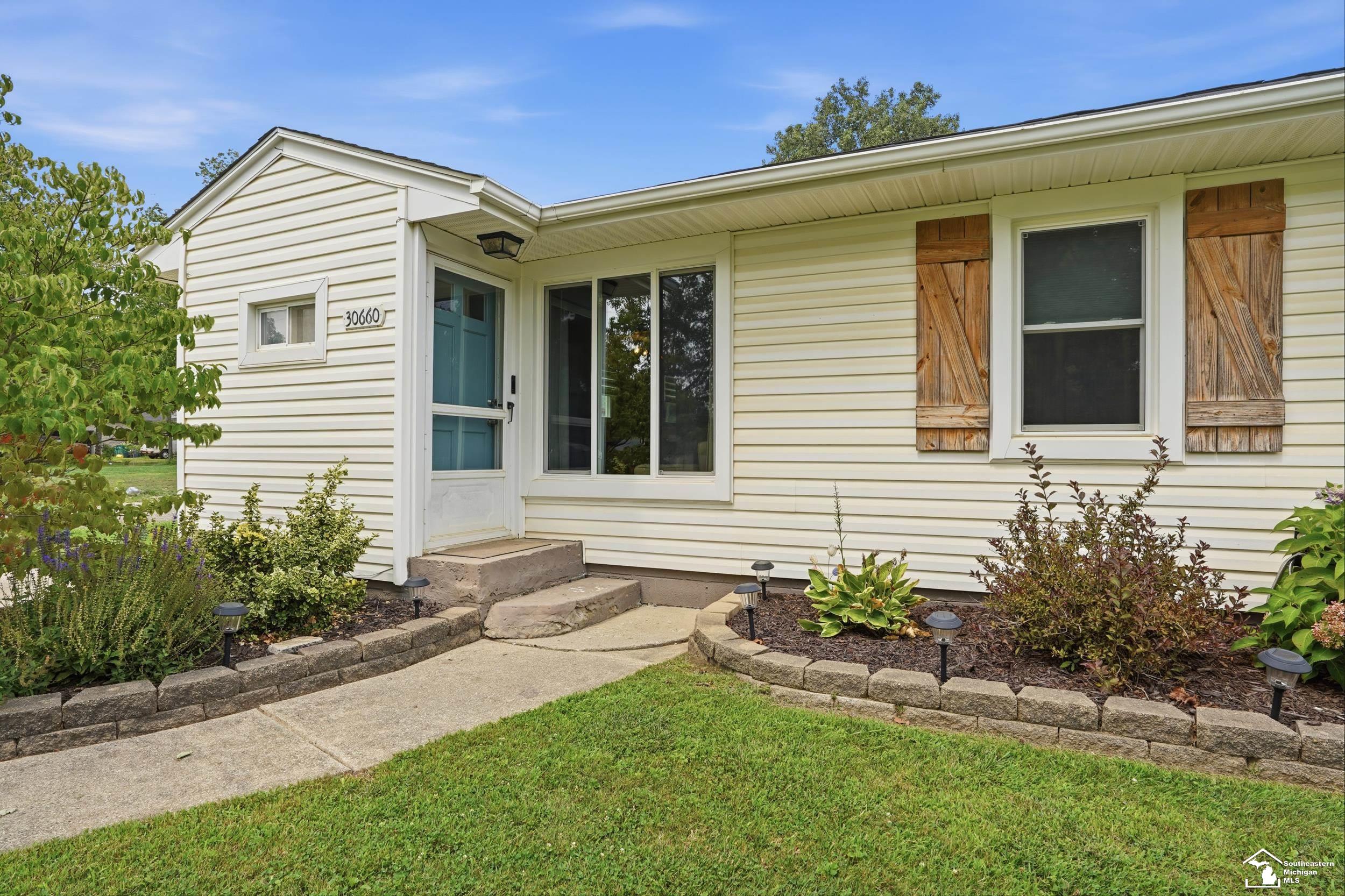 Photo 1 of Single family home for sale at 30660 West Rd, New Boston, MI 48164 | MLS# 50220174 | Listing updated on 2026-09-16