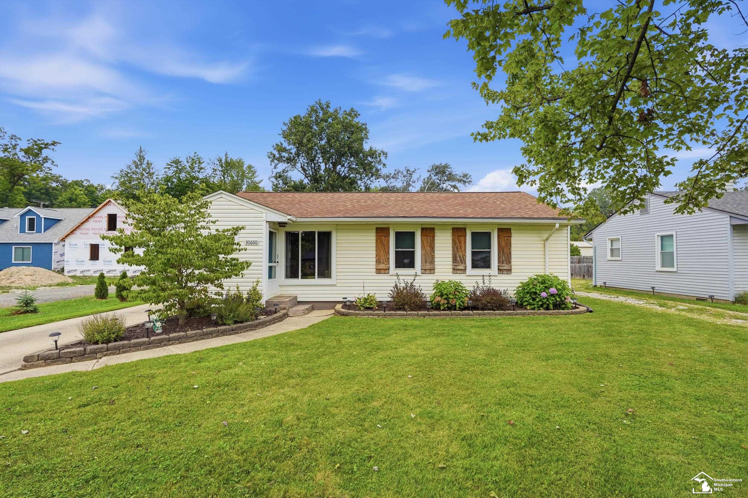 Photo 2 of Single family home for sale at 30660 West Rd, New Boston, MI 48164 | MLS# 50220174 | Listing updated on 2026-09-16