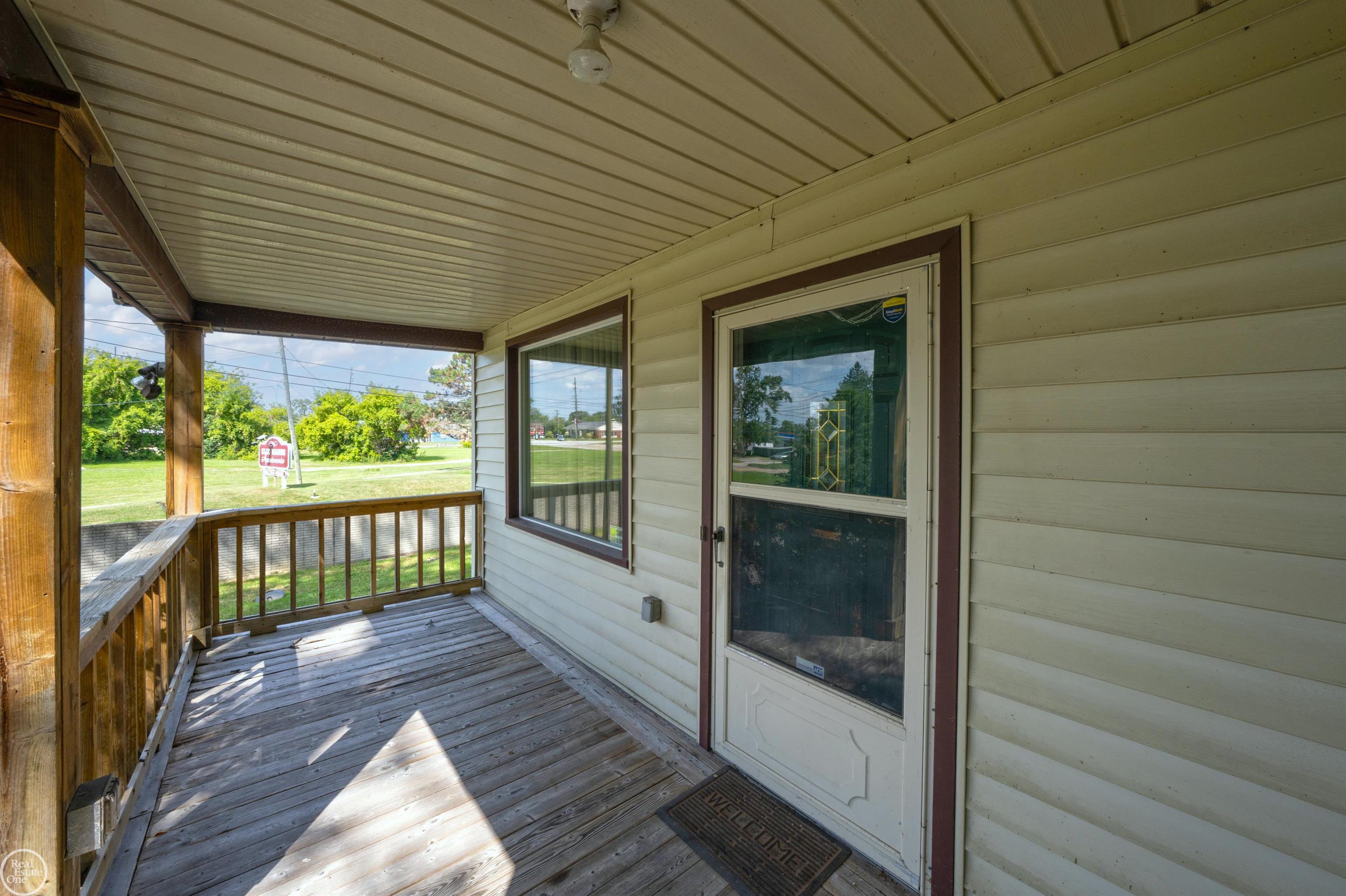 Photo 4 of Single family home for sale at 24125 Shook Rd, Clinton Charter Township Macomb, MI 48035 | MLS# 58050220237 | Listing updated on 2026-09-17