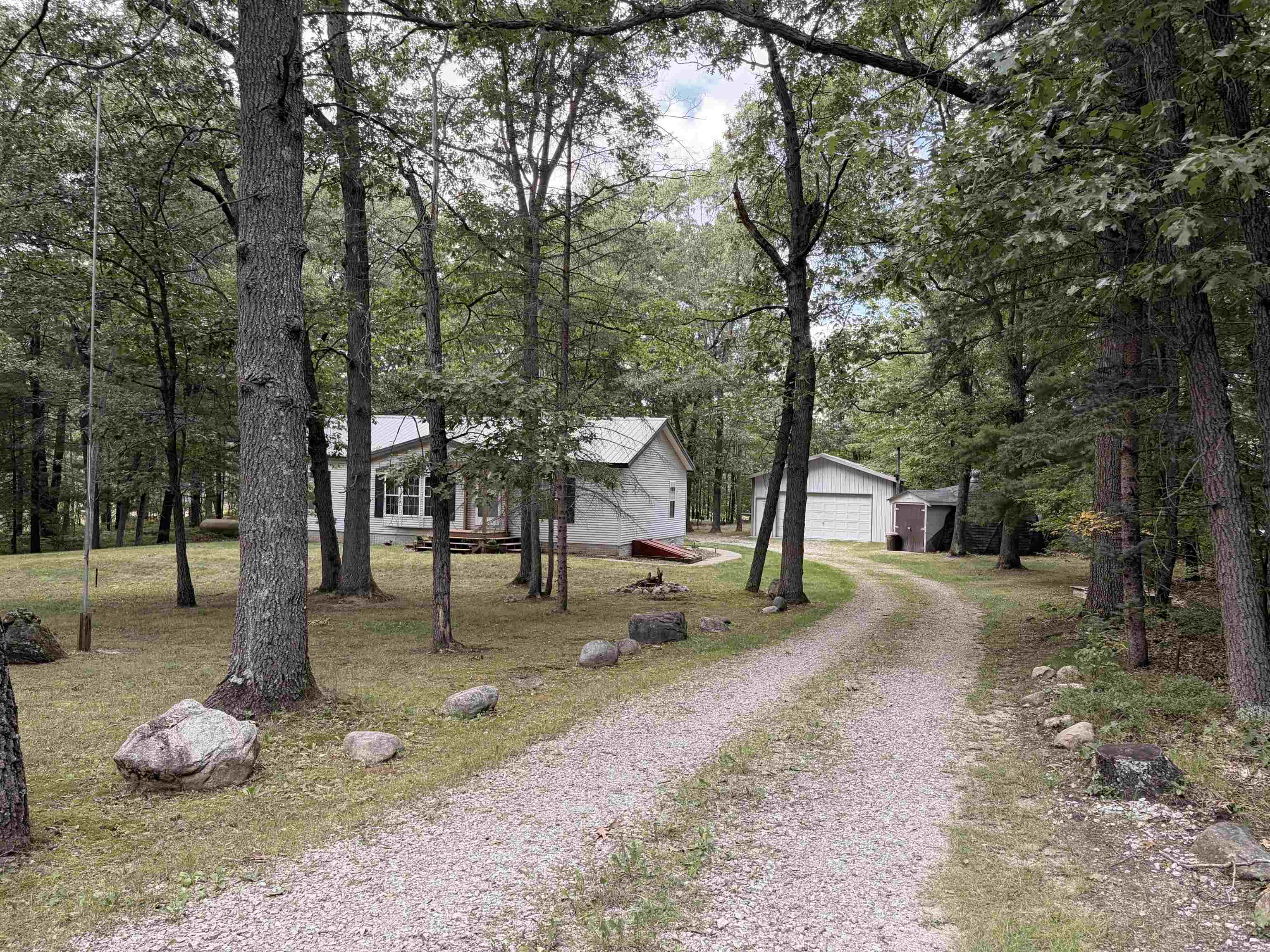 Photo 1 of Single family home for sale at 2410 E Beatrice Rd, Harrison, MI 48625 | MLS# 50220239 | Listing updated on 2026-09-17
