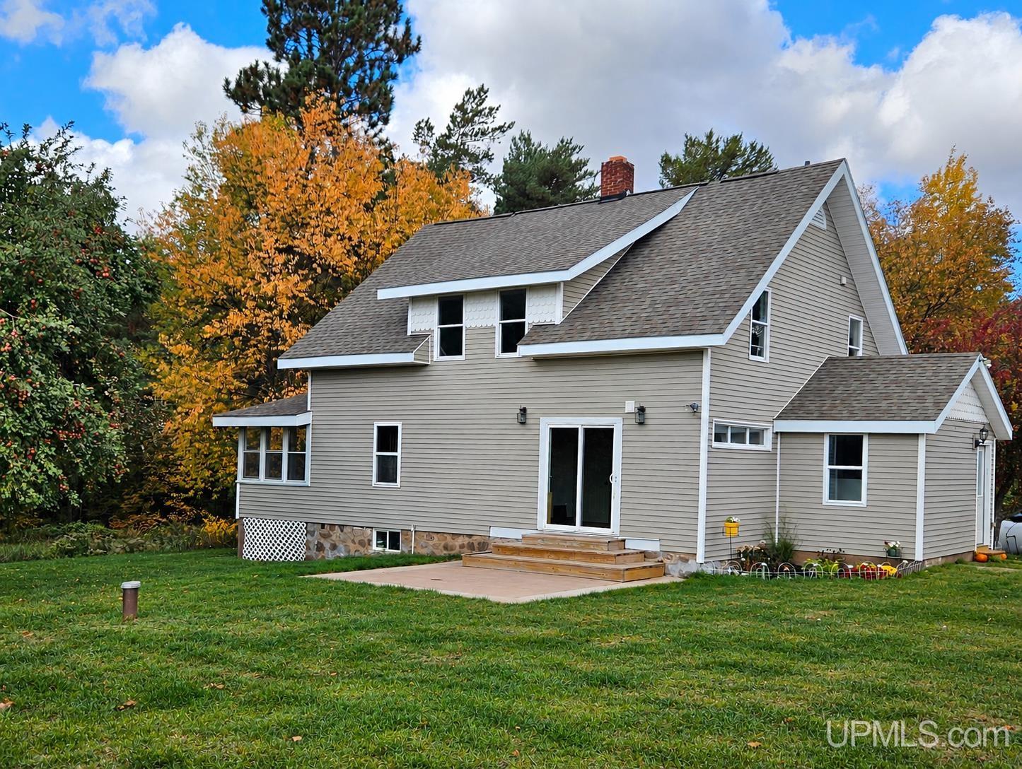 Photo 1 of Single family home for sale at E5755 Bluffview Rd, Ironwood, MI 49938 | MLS# 50220250 | Listing updated on 2026-10-05