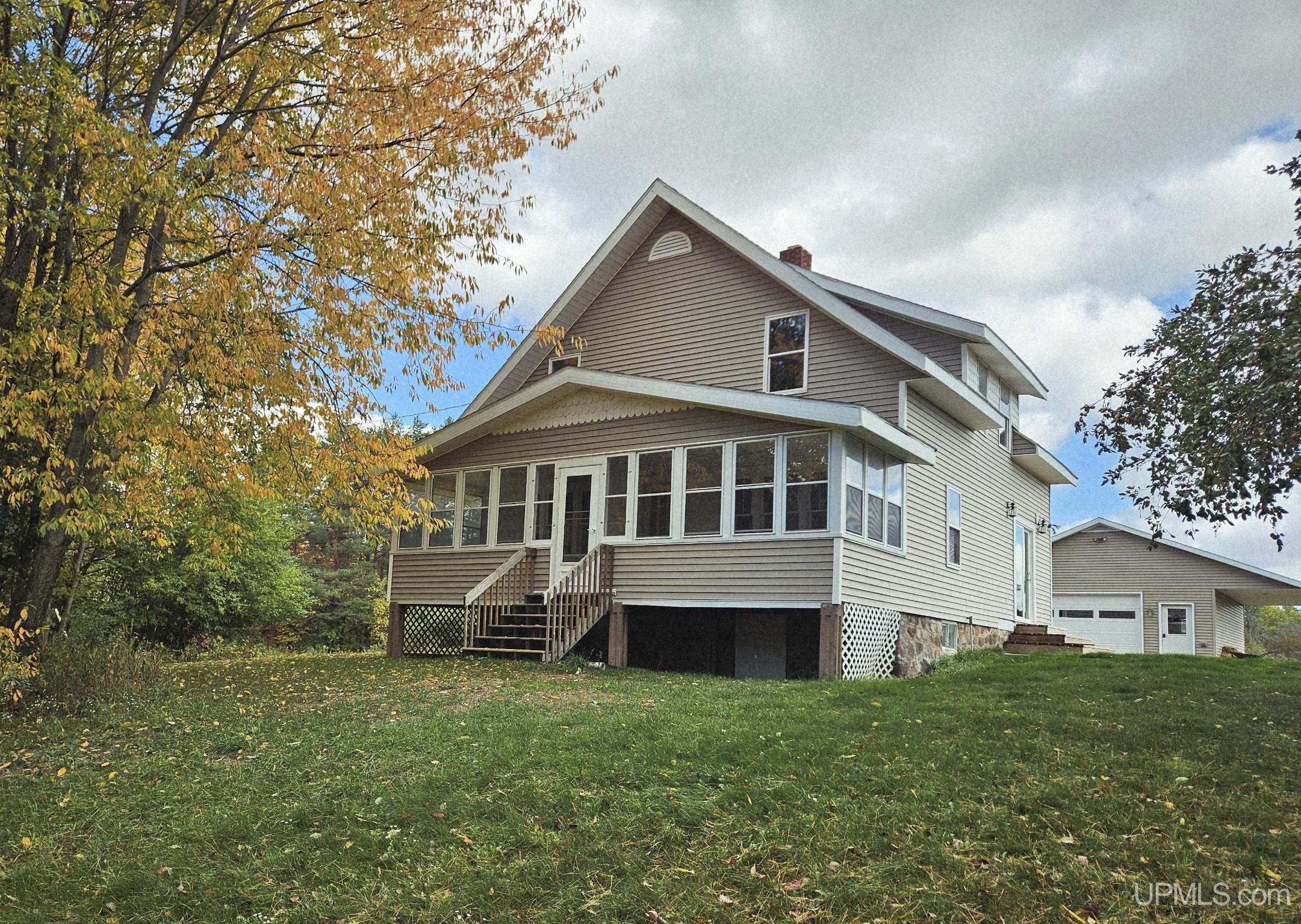Photo 3 of Single family home for sale at E5755 Bluffview Rd, Ironwood, MI 49938 | MLS# 50220250 | Listing updated on 2026-10-05
