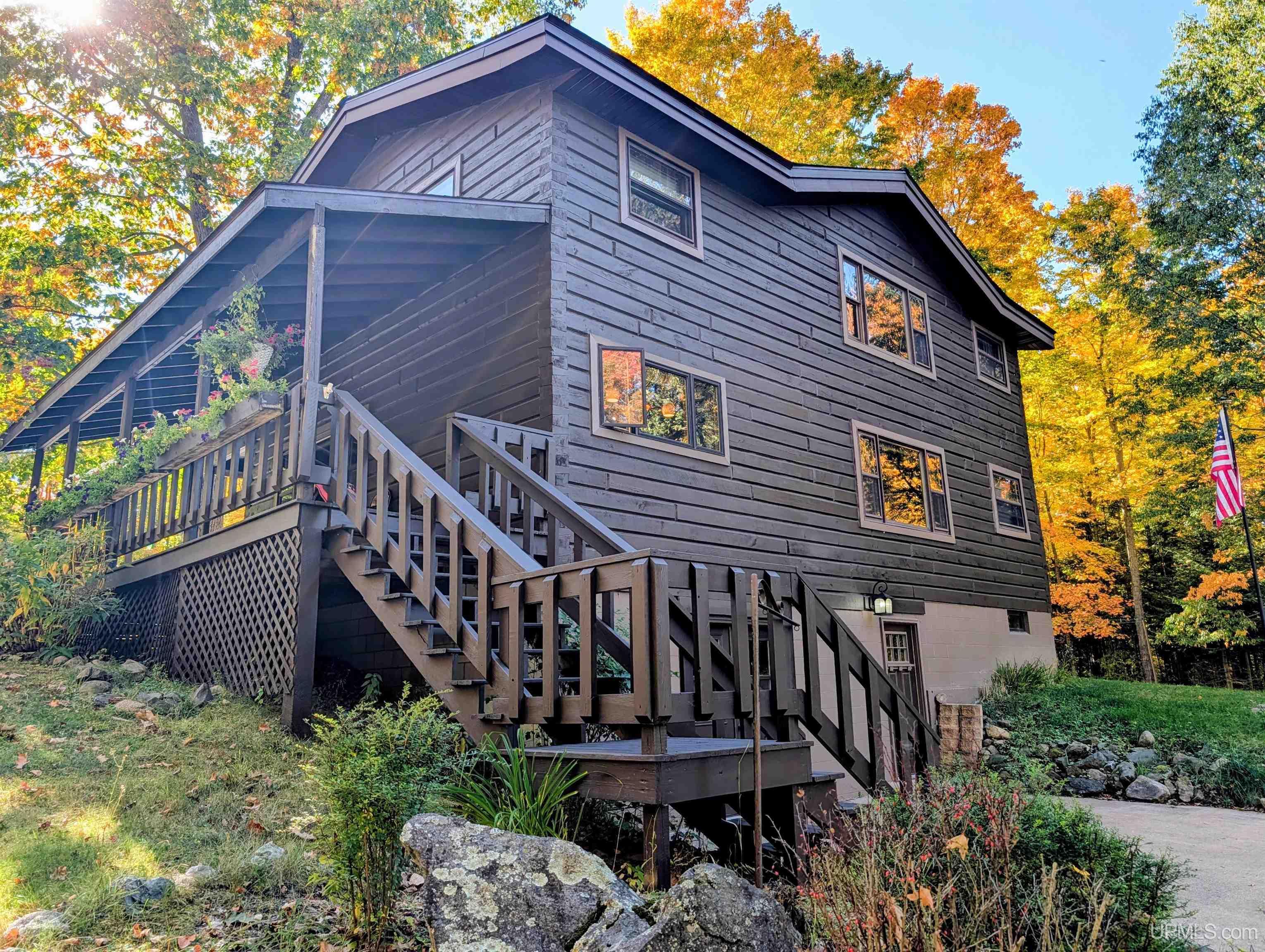 Photo 1 of Single family home for sale at 441 Idlewild Rd, Crystal Falls, MI 49920 | MLS# 50220255 | Listing updated on 2026-09-28