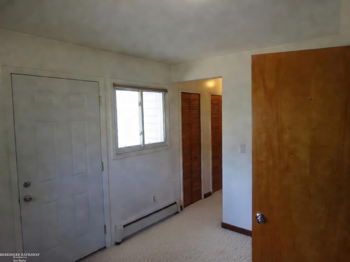 Photo 5 of Single family home for sale at 831 E Guthrie Ave, Madison Heights City Oakland, MI 48071 | MLS# 58050220272 | Listing updated on 2026-09-02