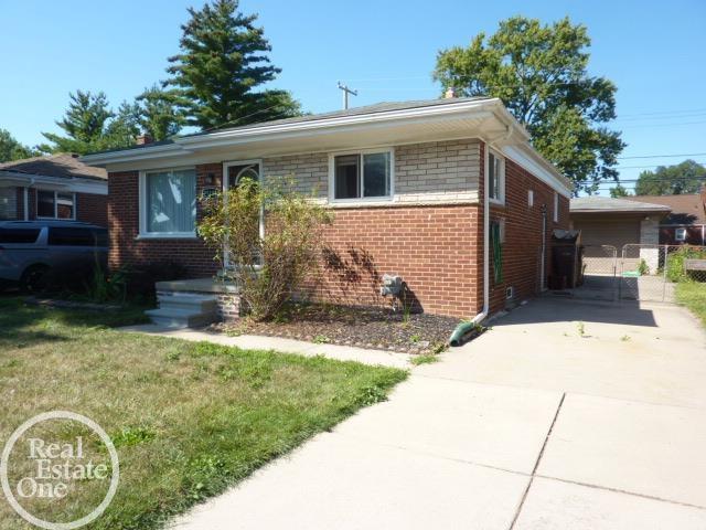 Listing photo, Center Line