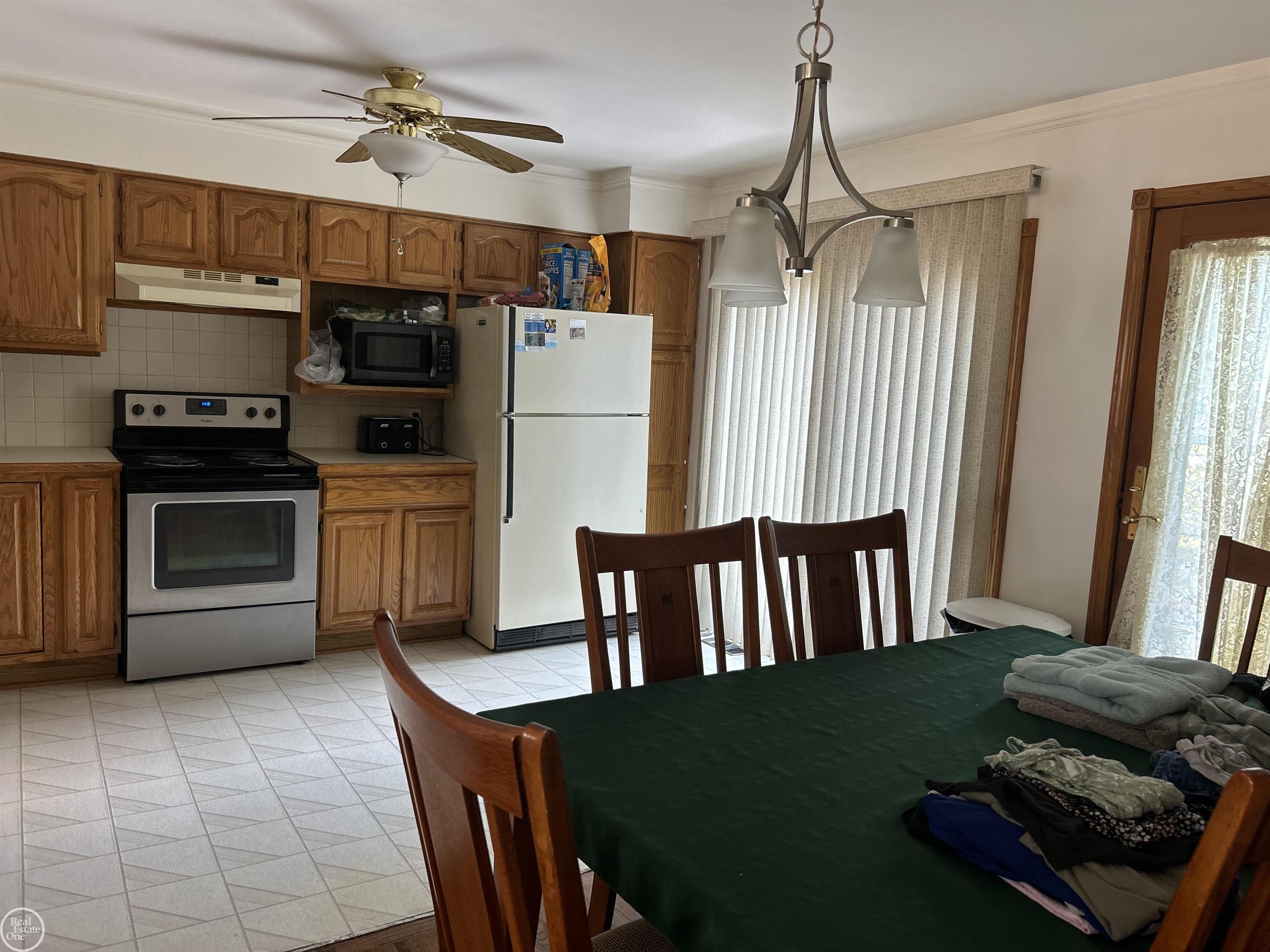Photo 3 of Single family home for sale at 47630 Winthrop St, Shelby Township, MI 48317 | MLS# 58050220318 | Listing updated on 2026-09-01