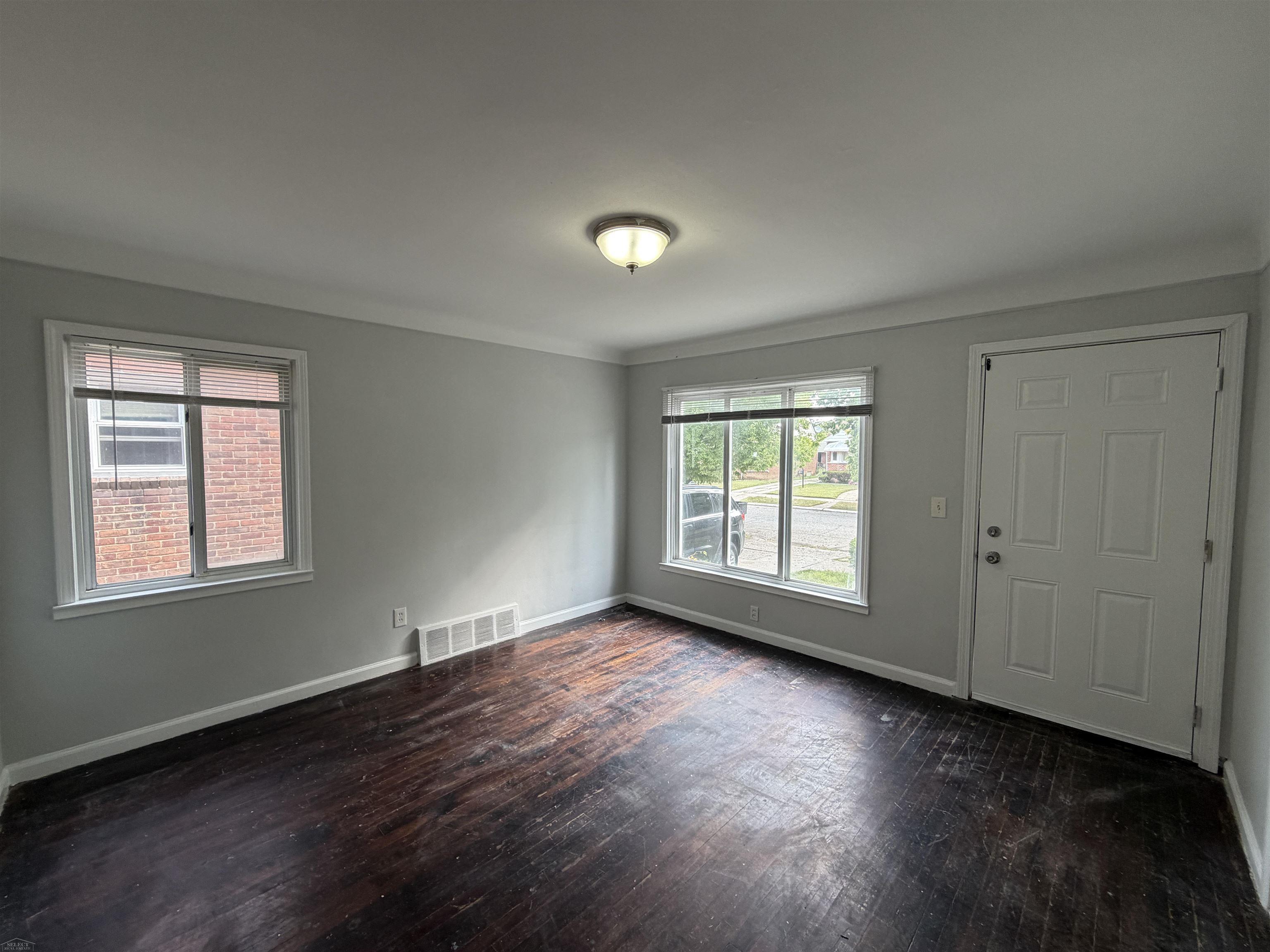 Photo 4 of Single family home for sale at 7795 Heyden St, Detroit, MI 48228 | MLS# 58050220368 | Listing updated on 2026-09-14